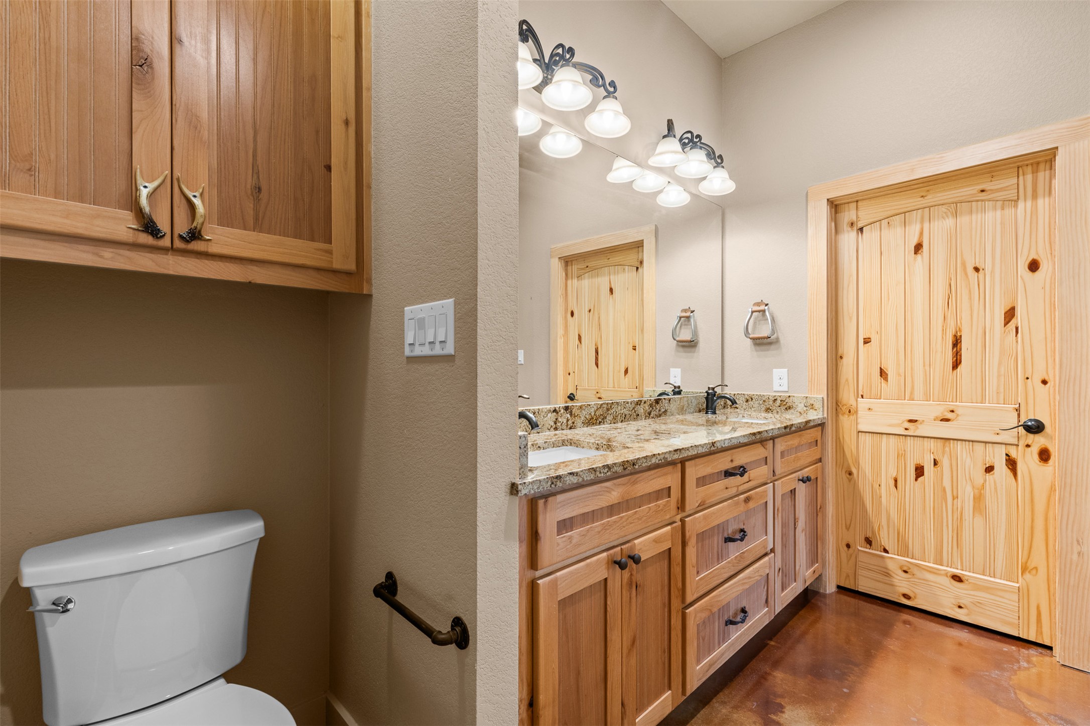 main property photo 18