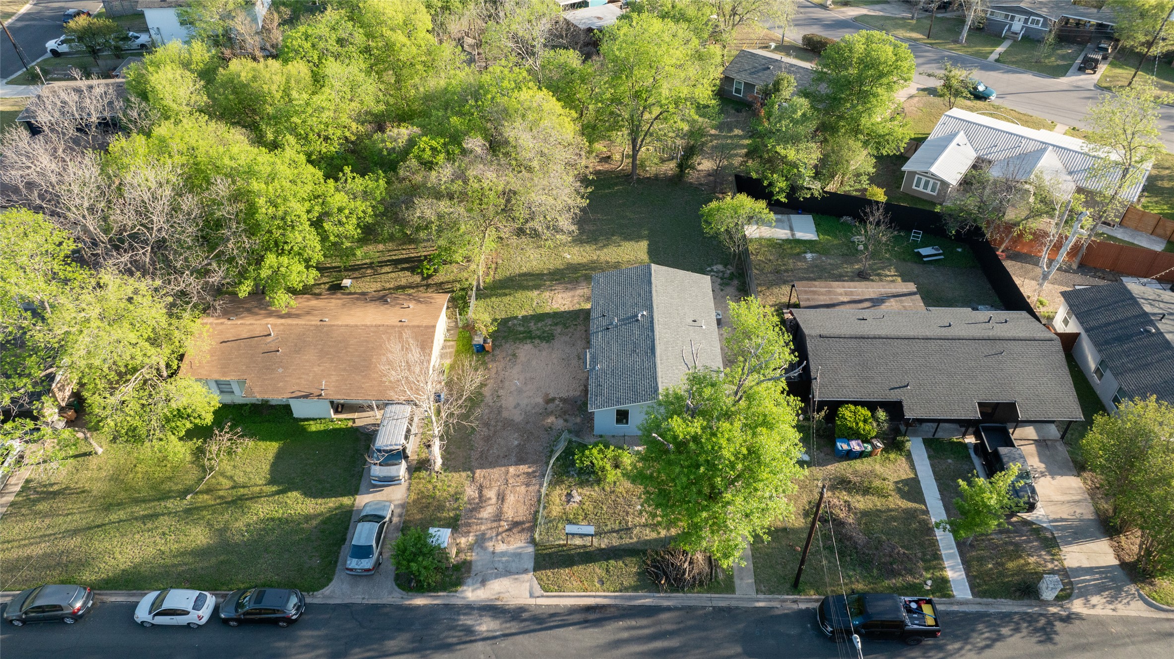 main property photo 34