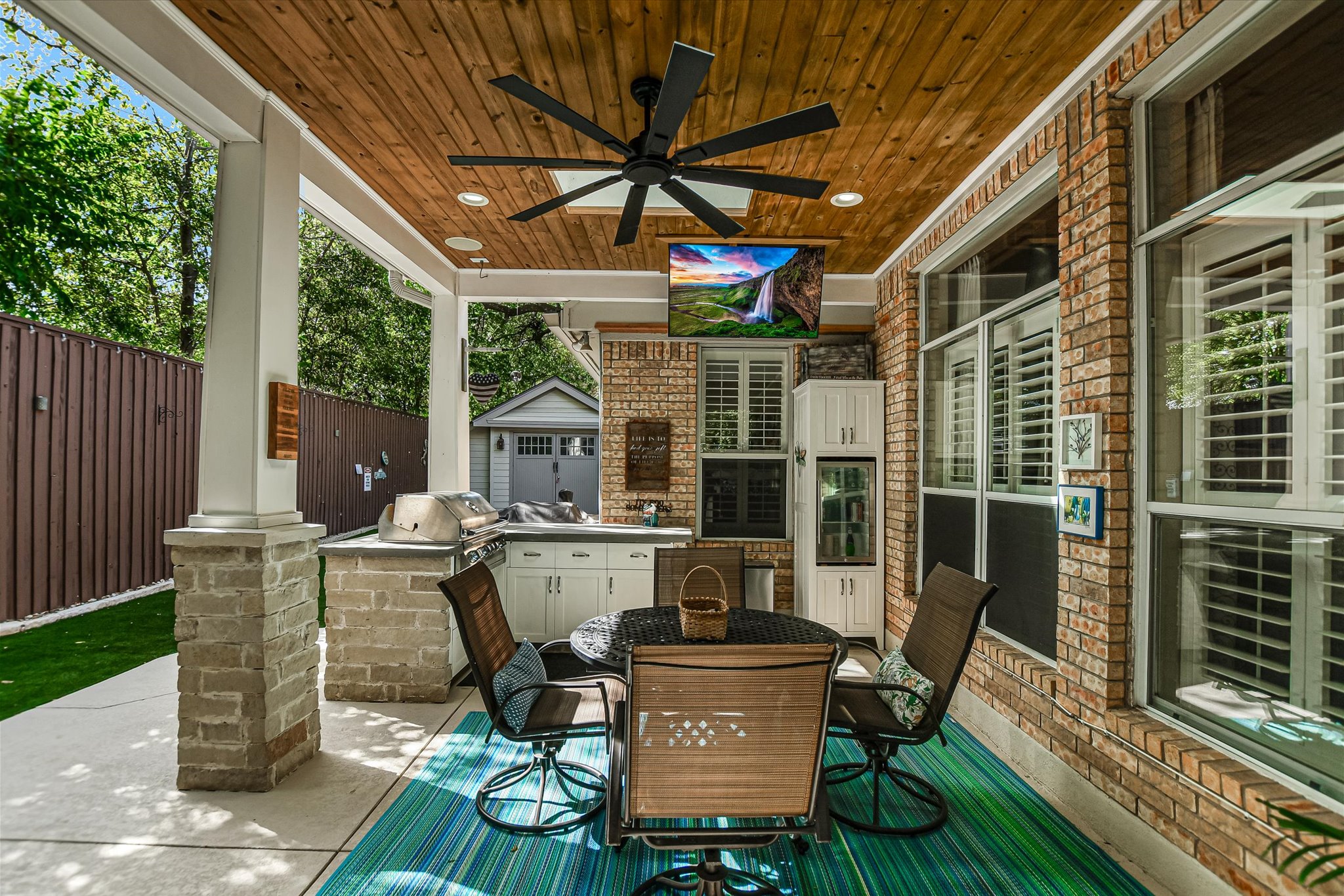 main property photo 24