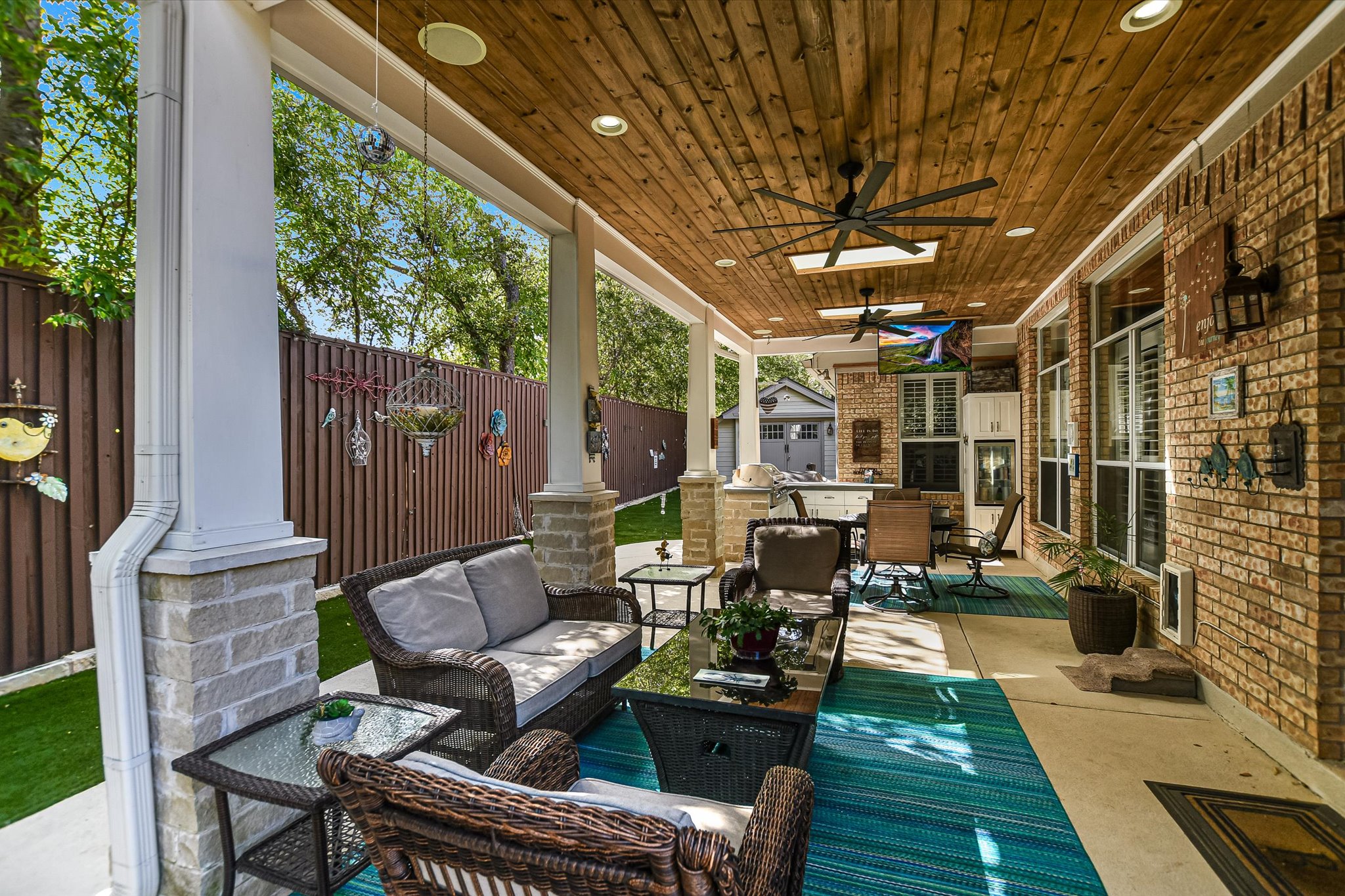 main property photo 25