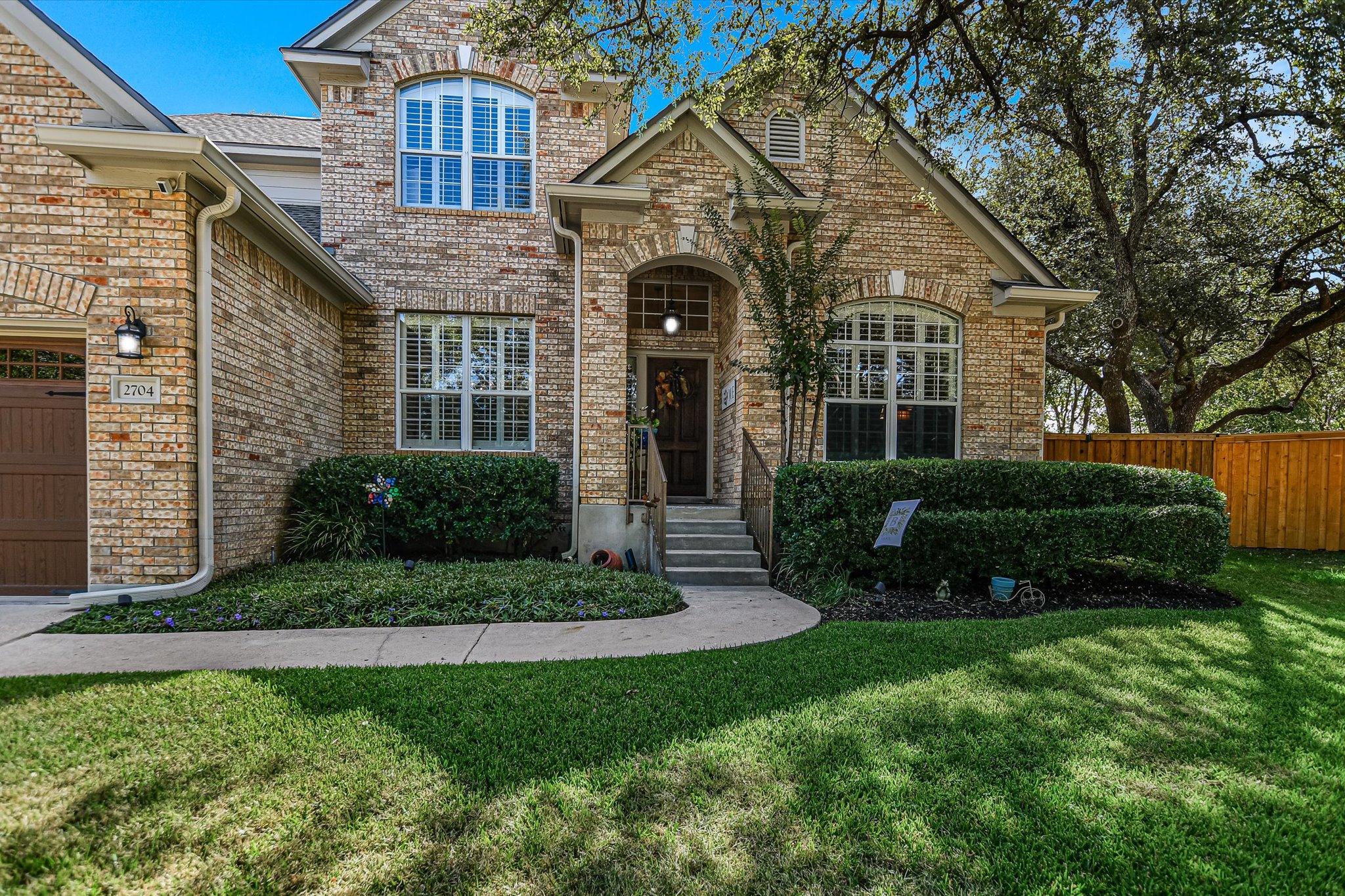 main property photo 6