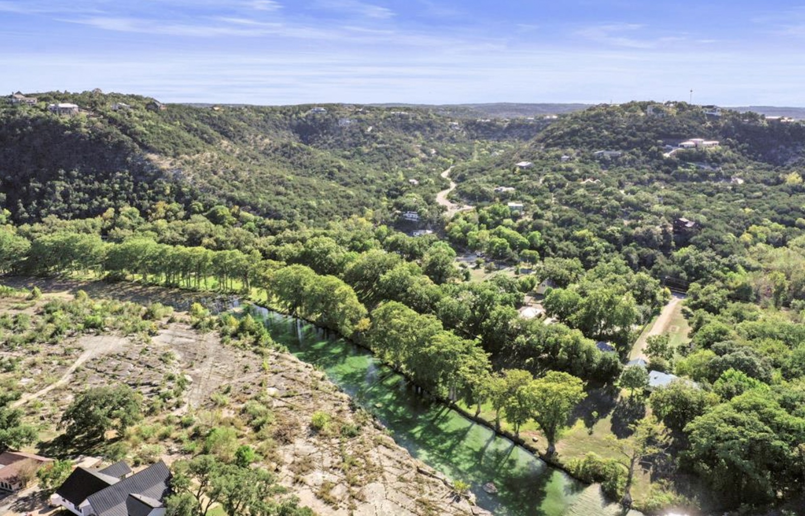 main property photo 30