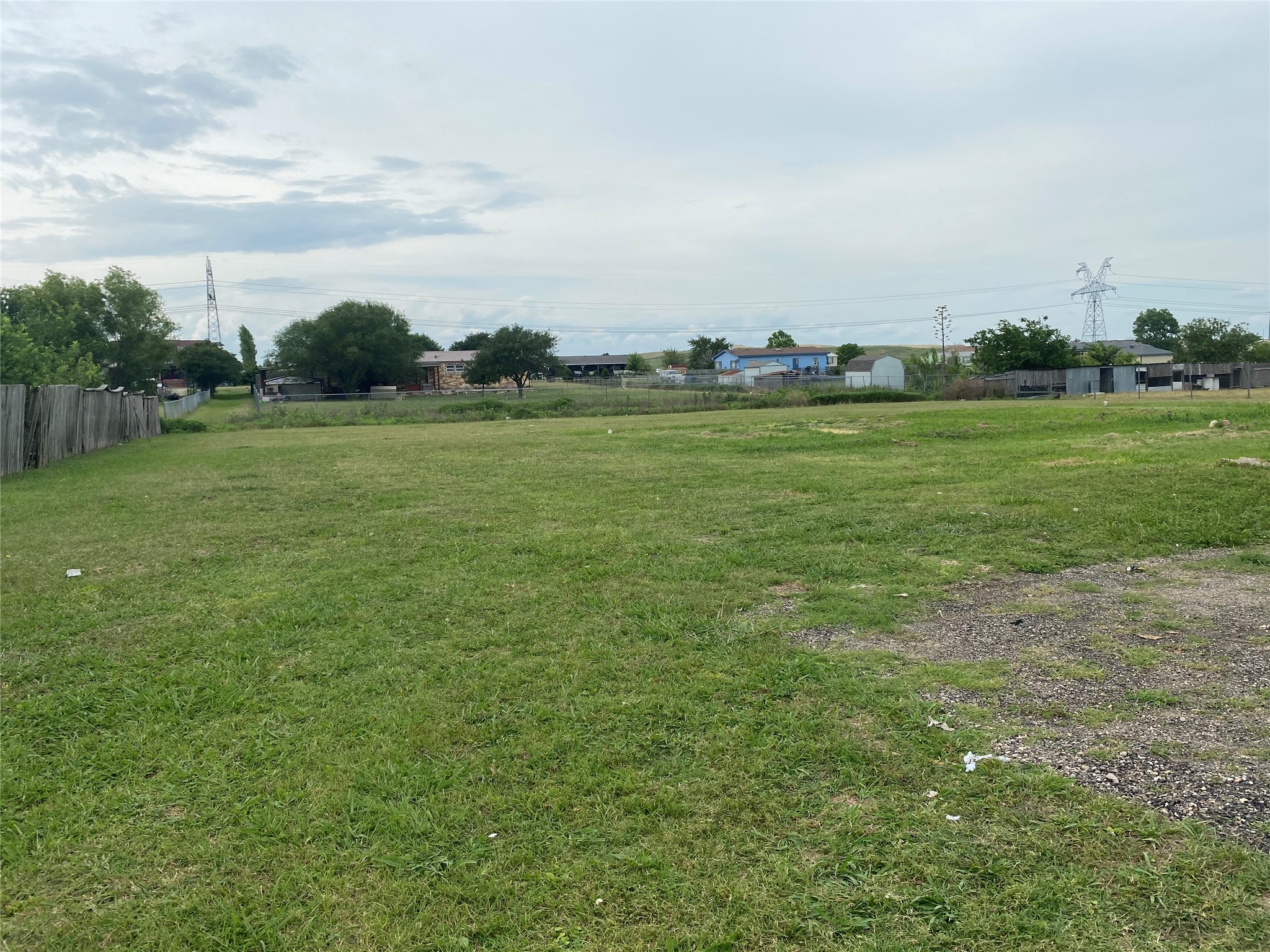 main property photo 18