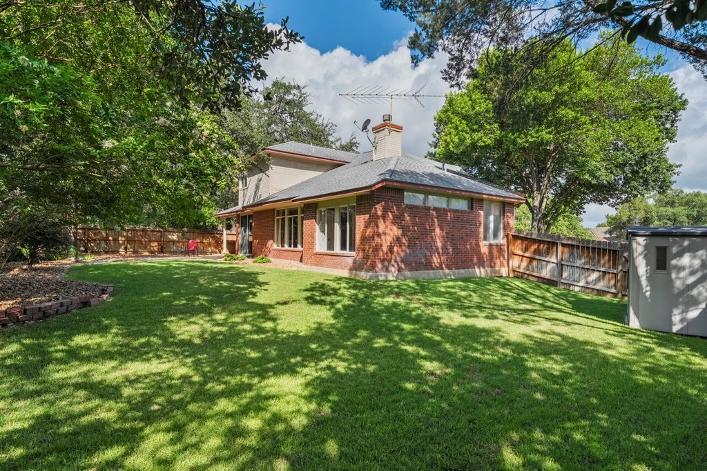 main property photo 30