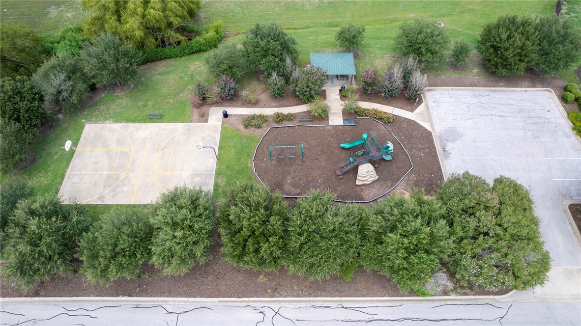 main property photo 37