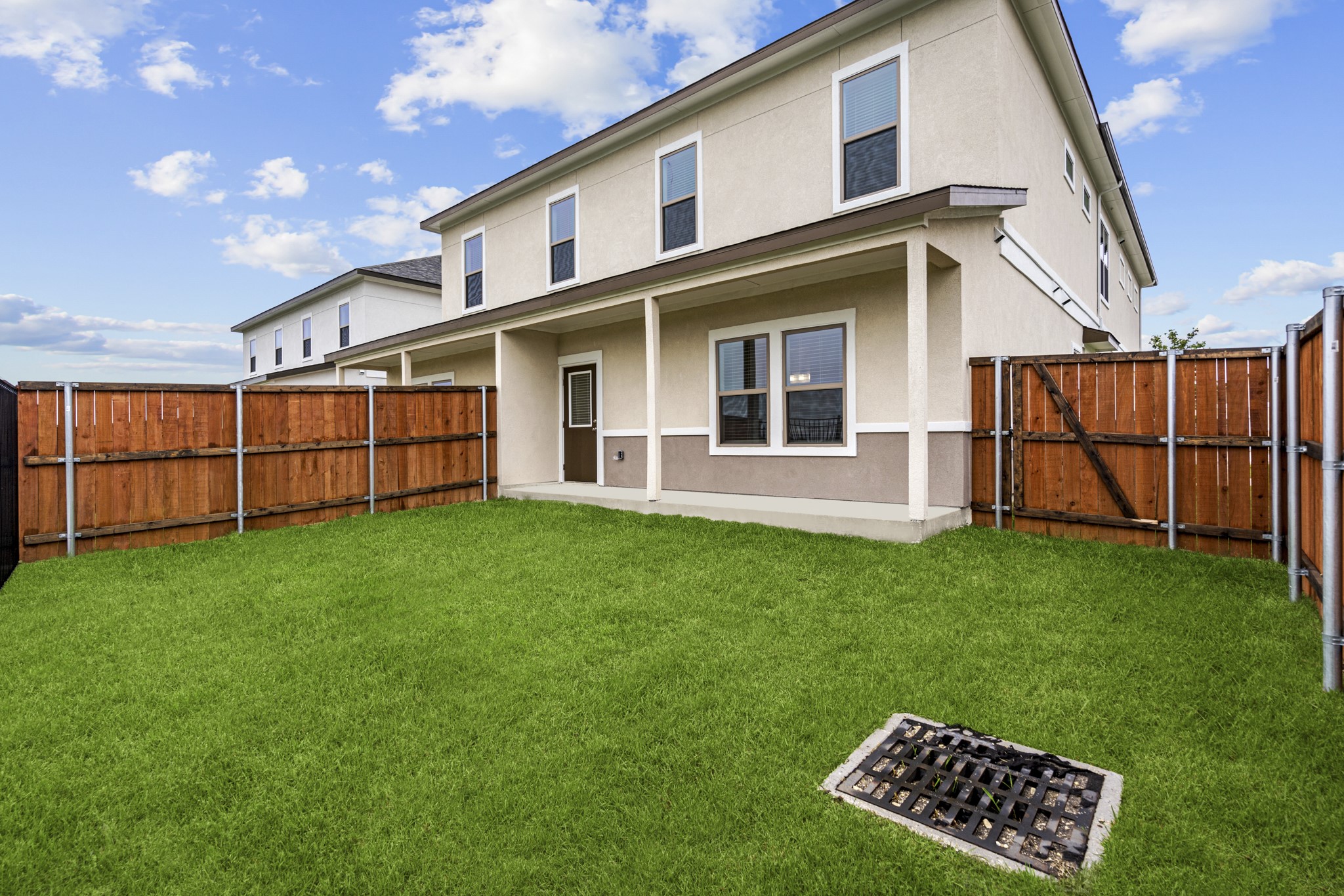 main property photo 18