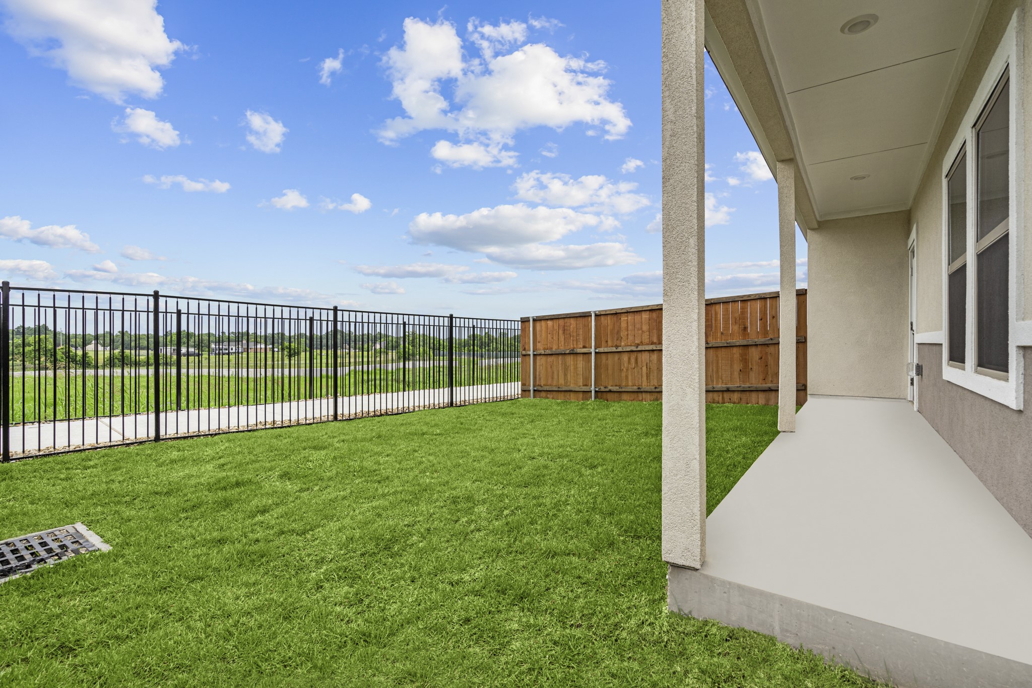 main property photo 19