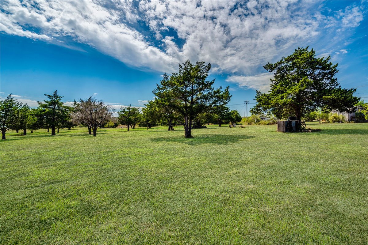 main property photo 31