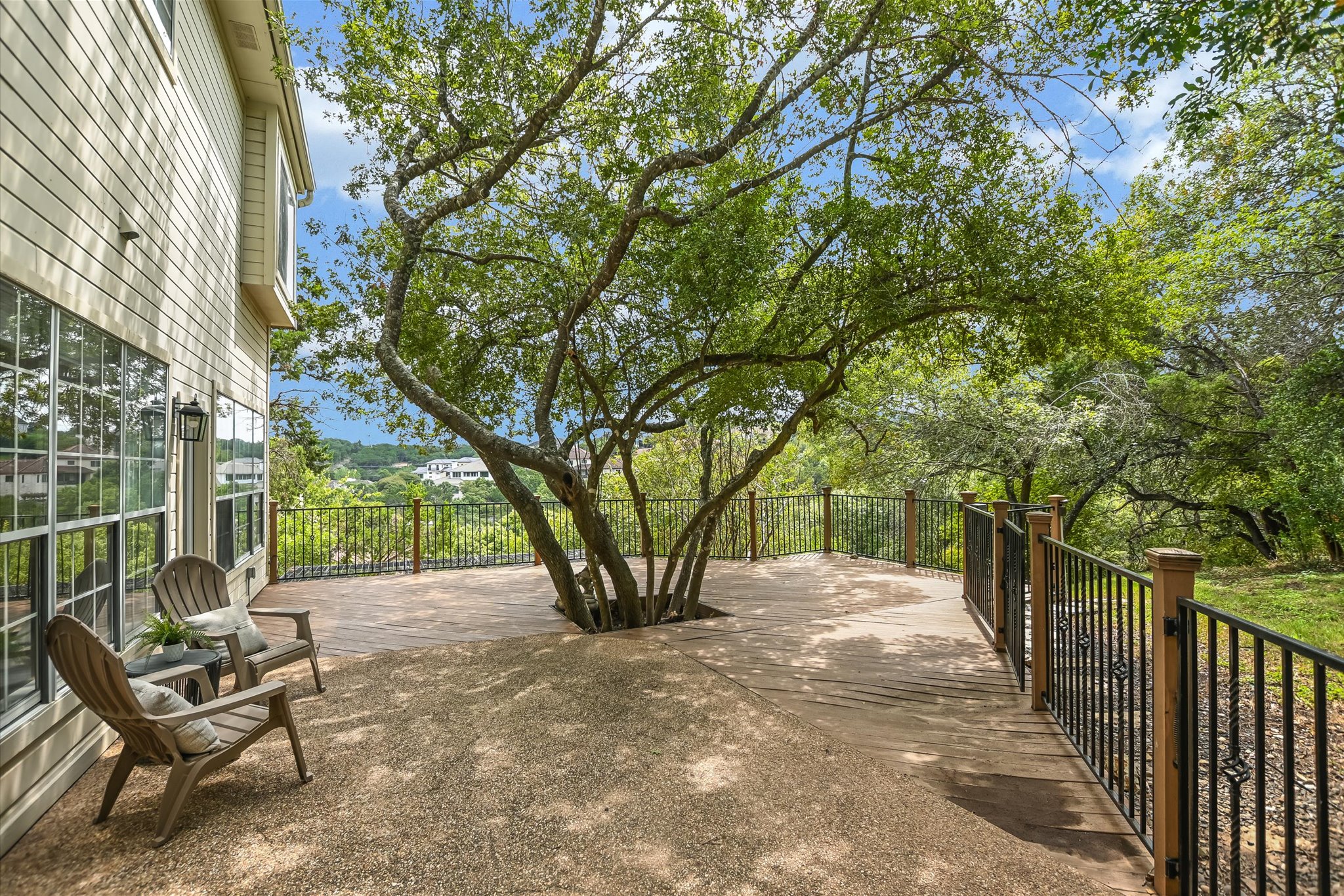 main property photo 27