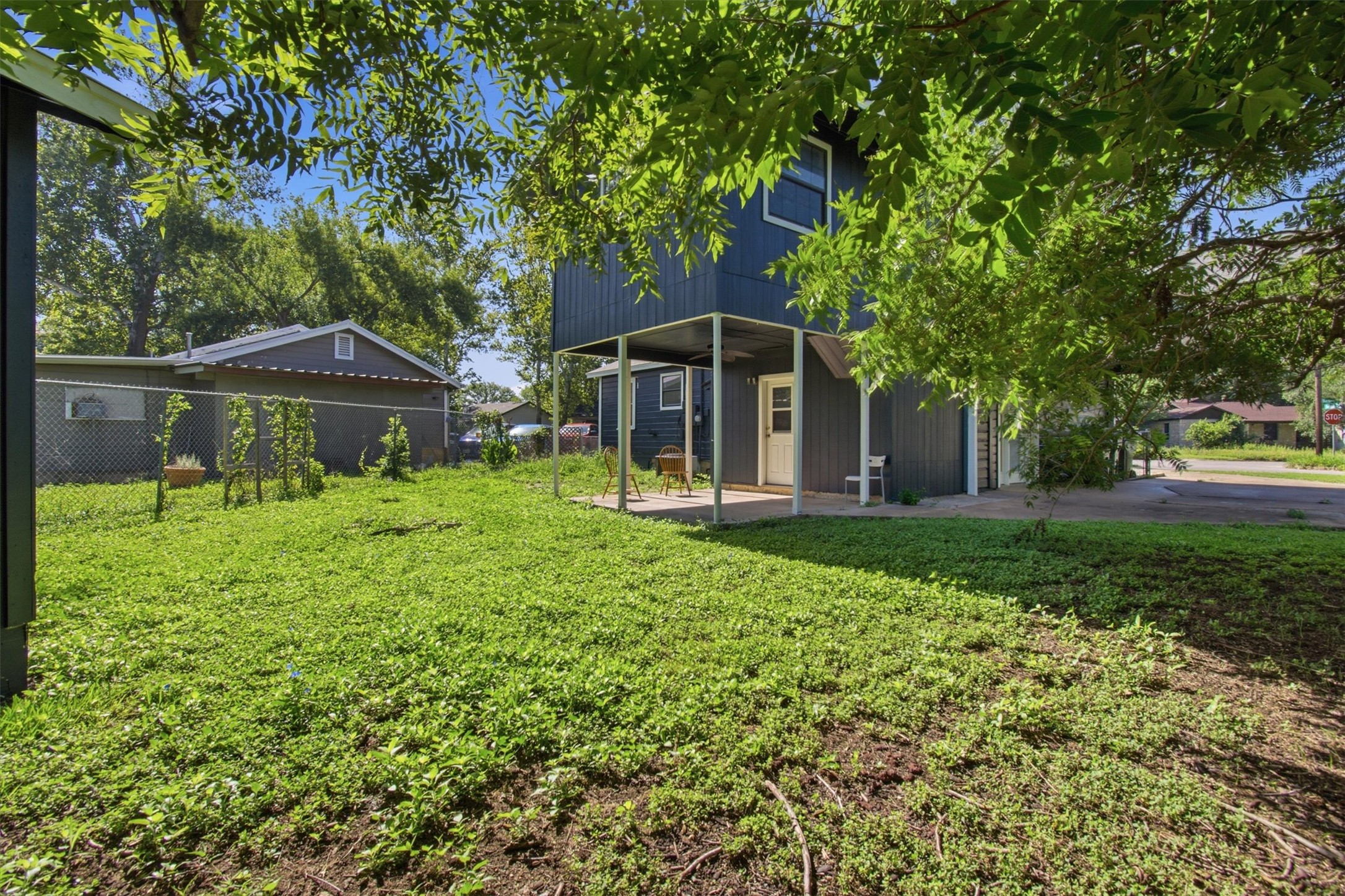 main property photo 22