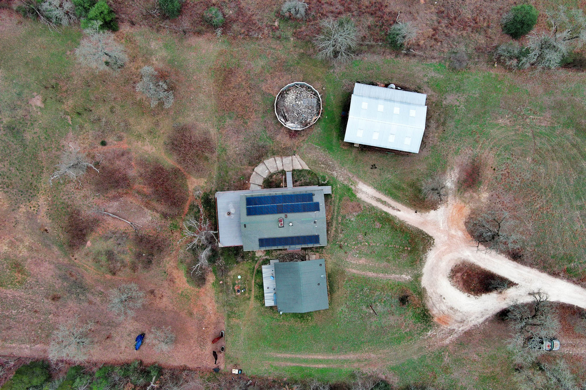 main property photo 33