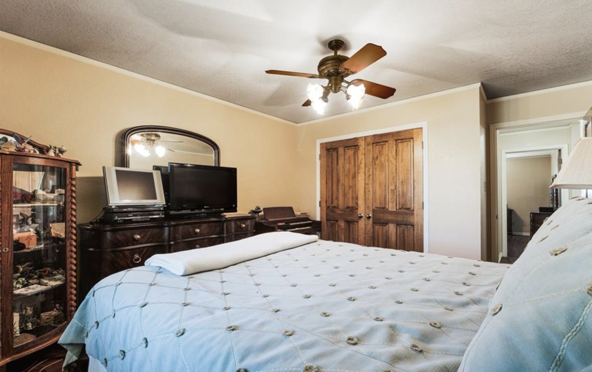 main property photo 21