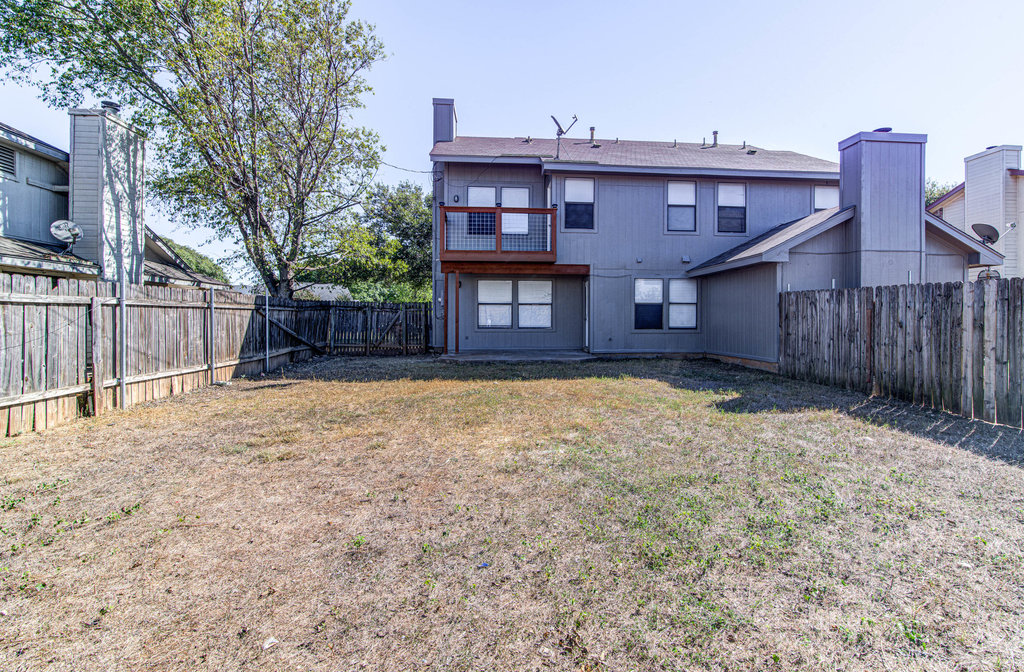 main property photo 19