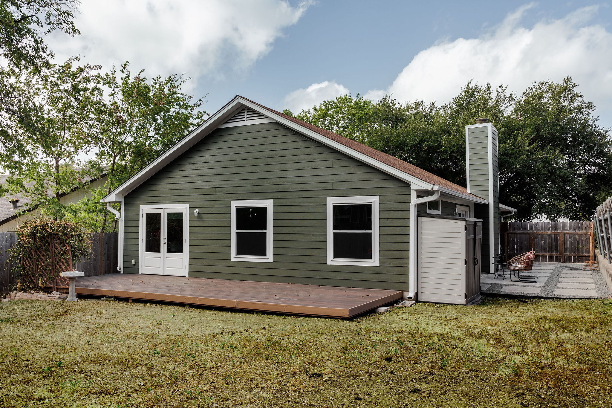 main property photo 28
