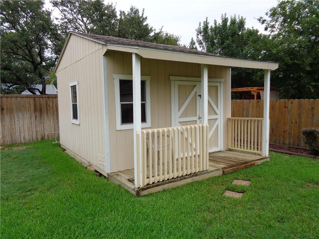 main property photo 31