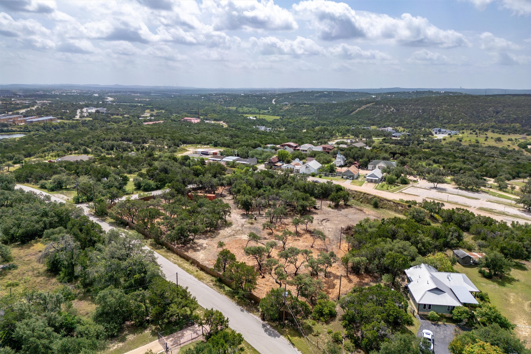 main property photo 13