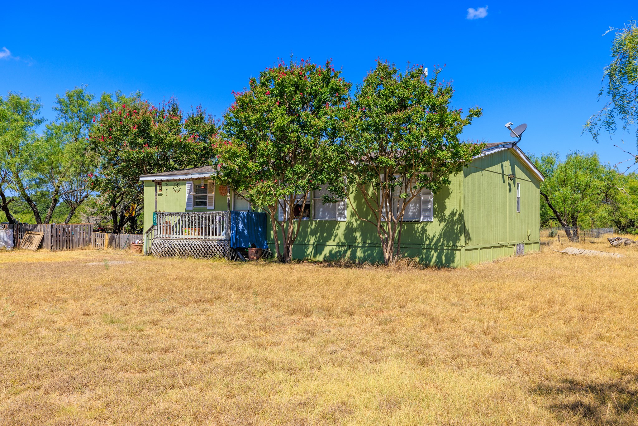 main property photo 36