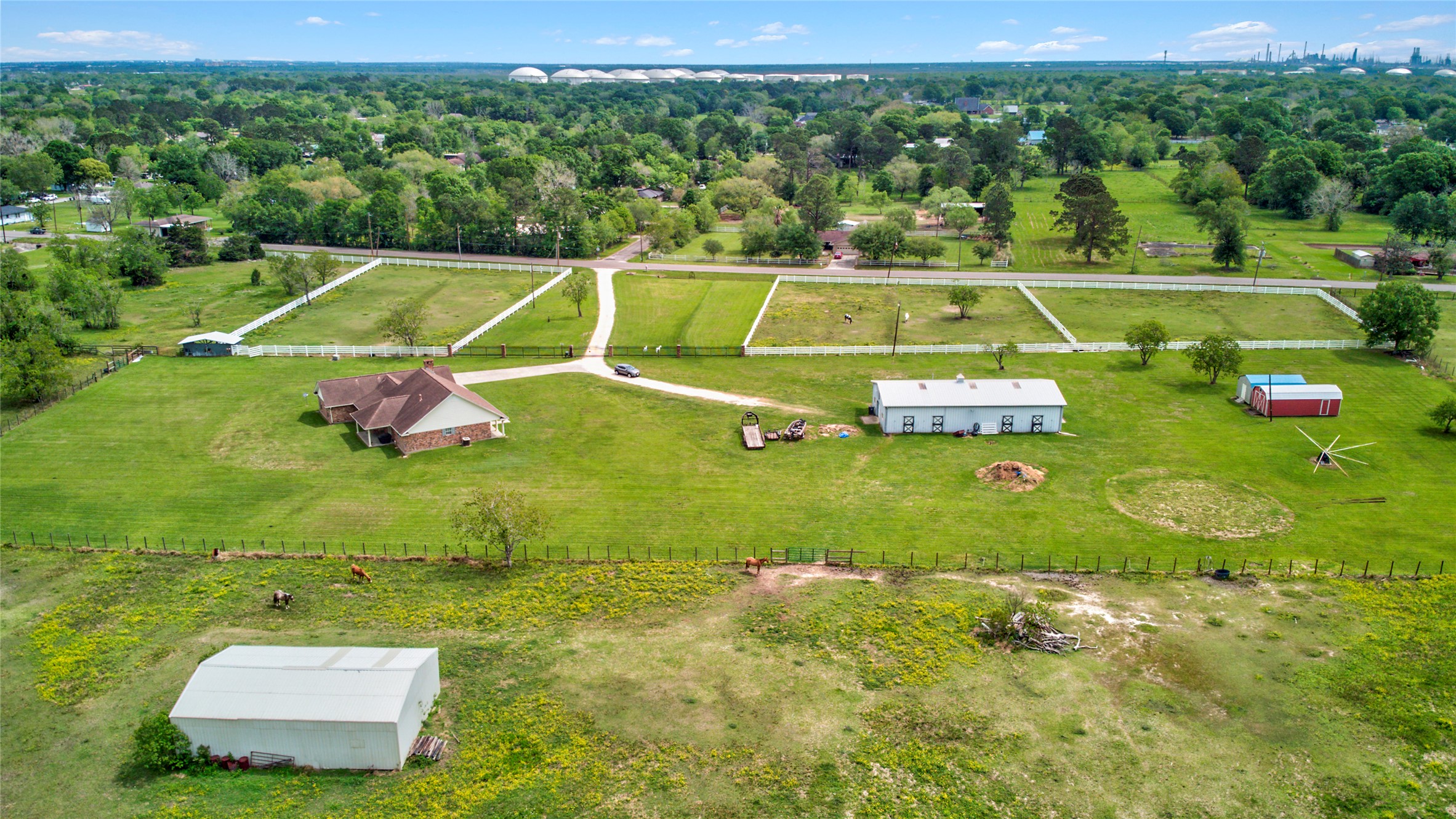 main property photo 37