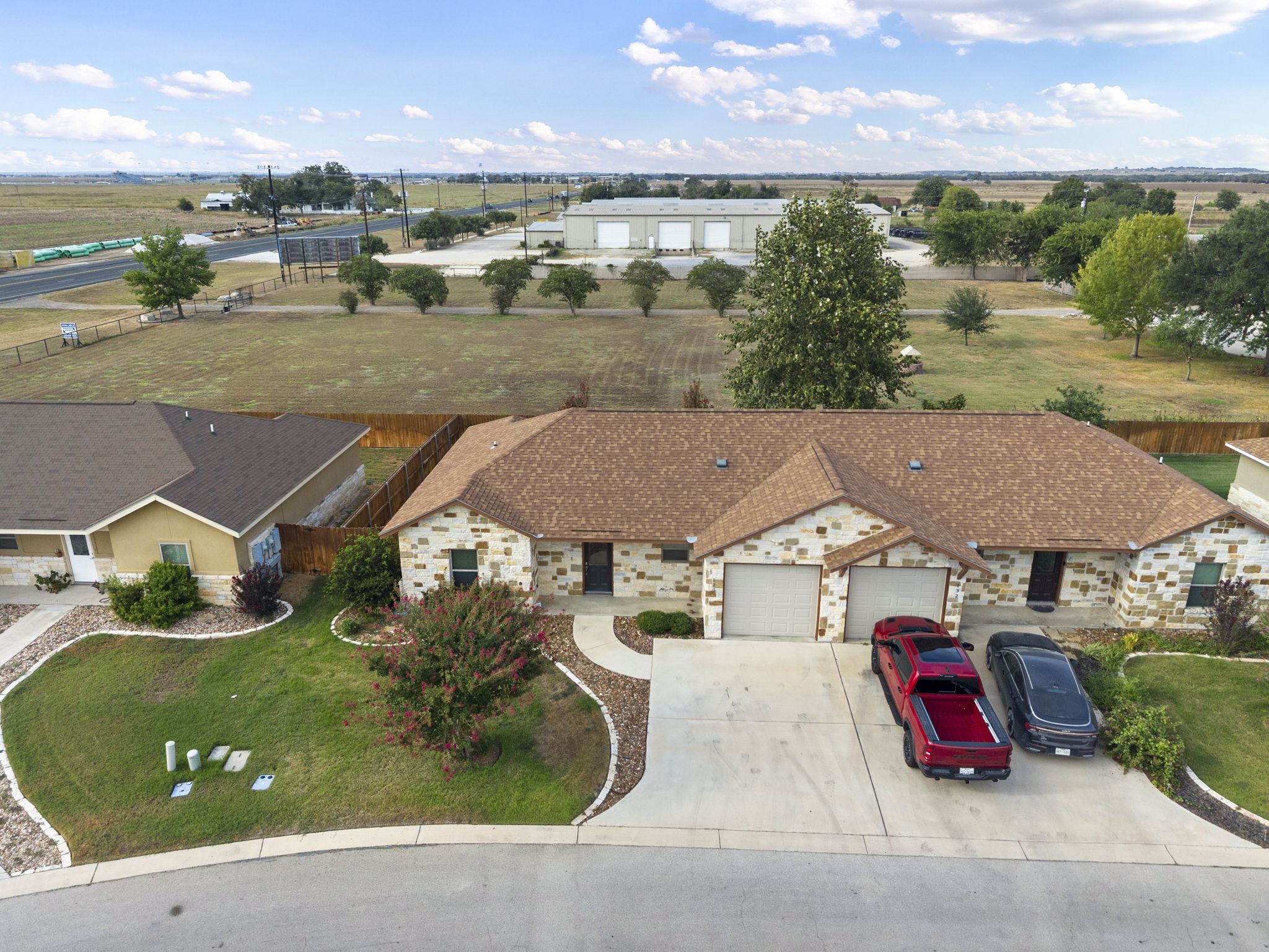 main property photo 23