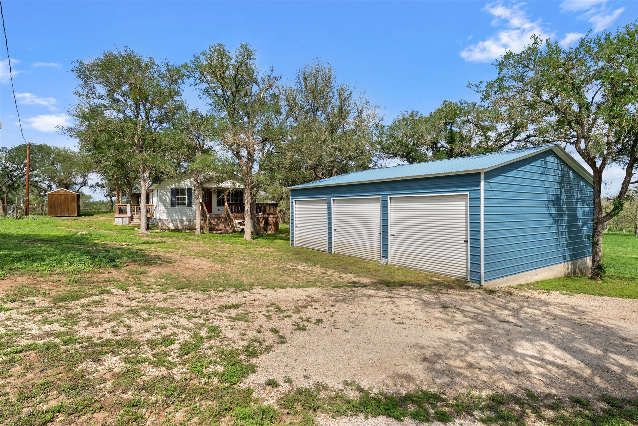main property photo 25