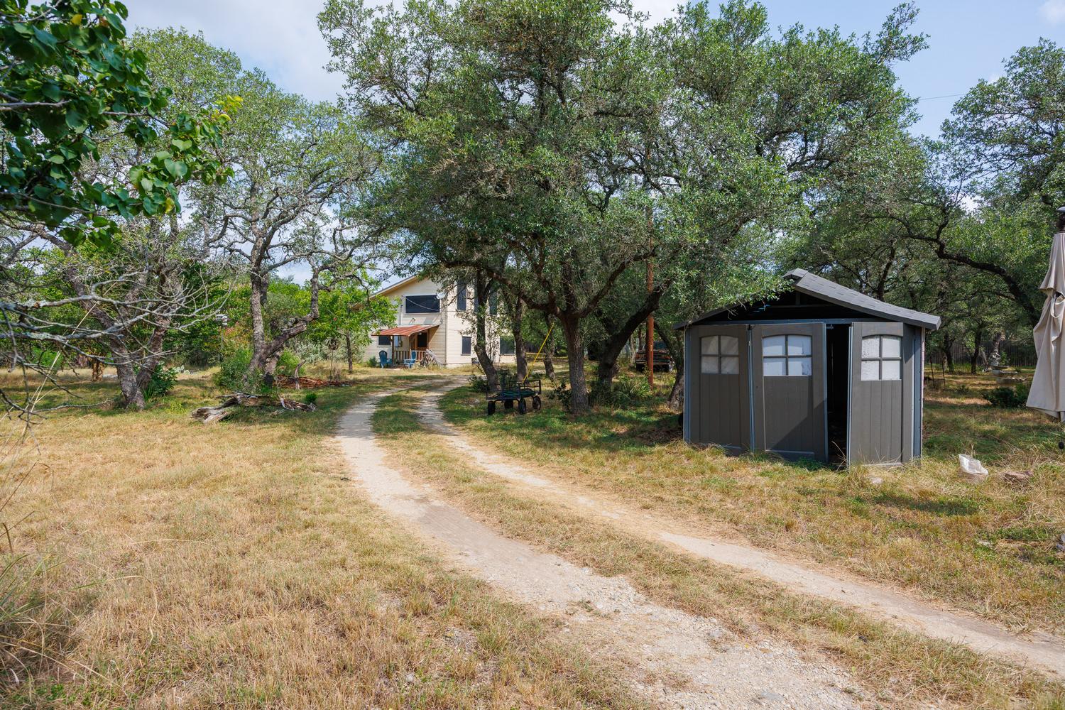 main property photo 18