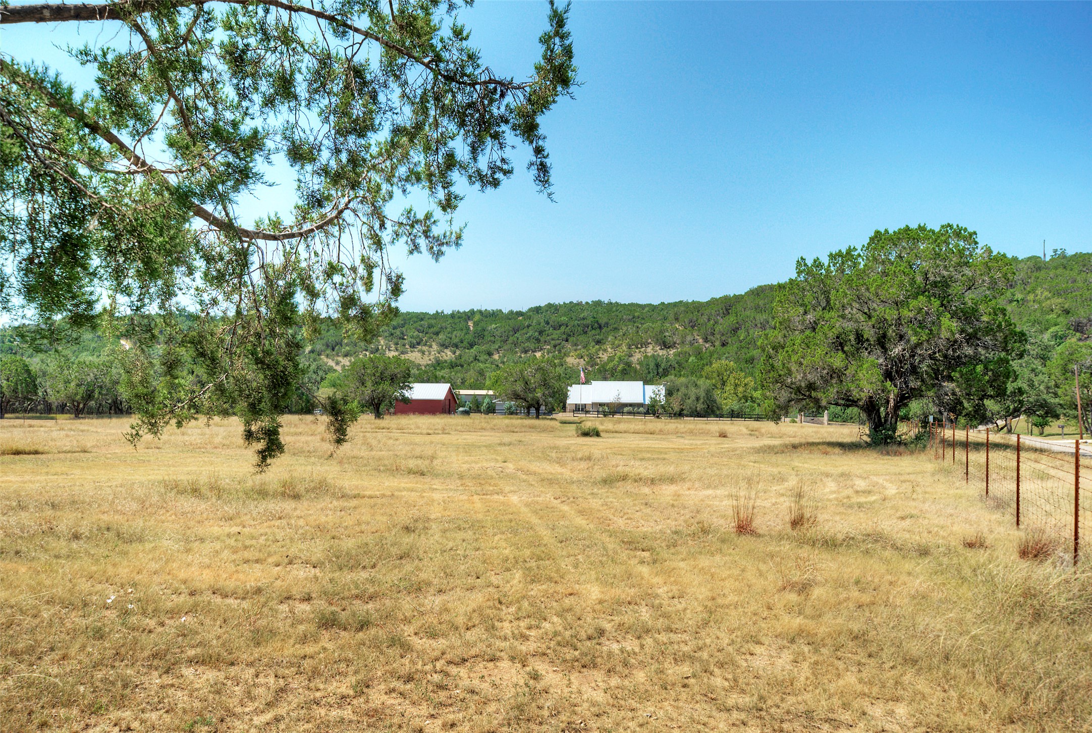 main property photo 35