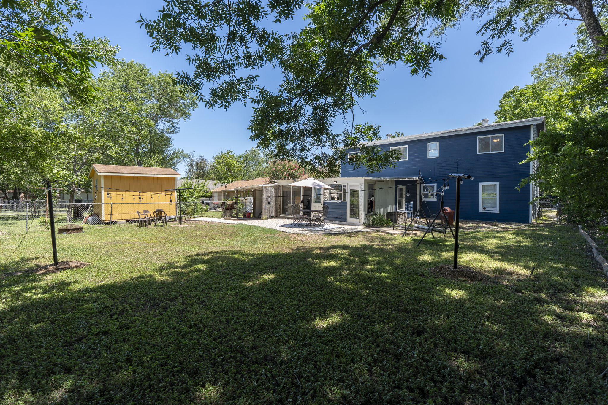 main property photo 23