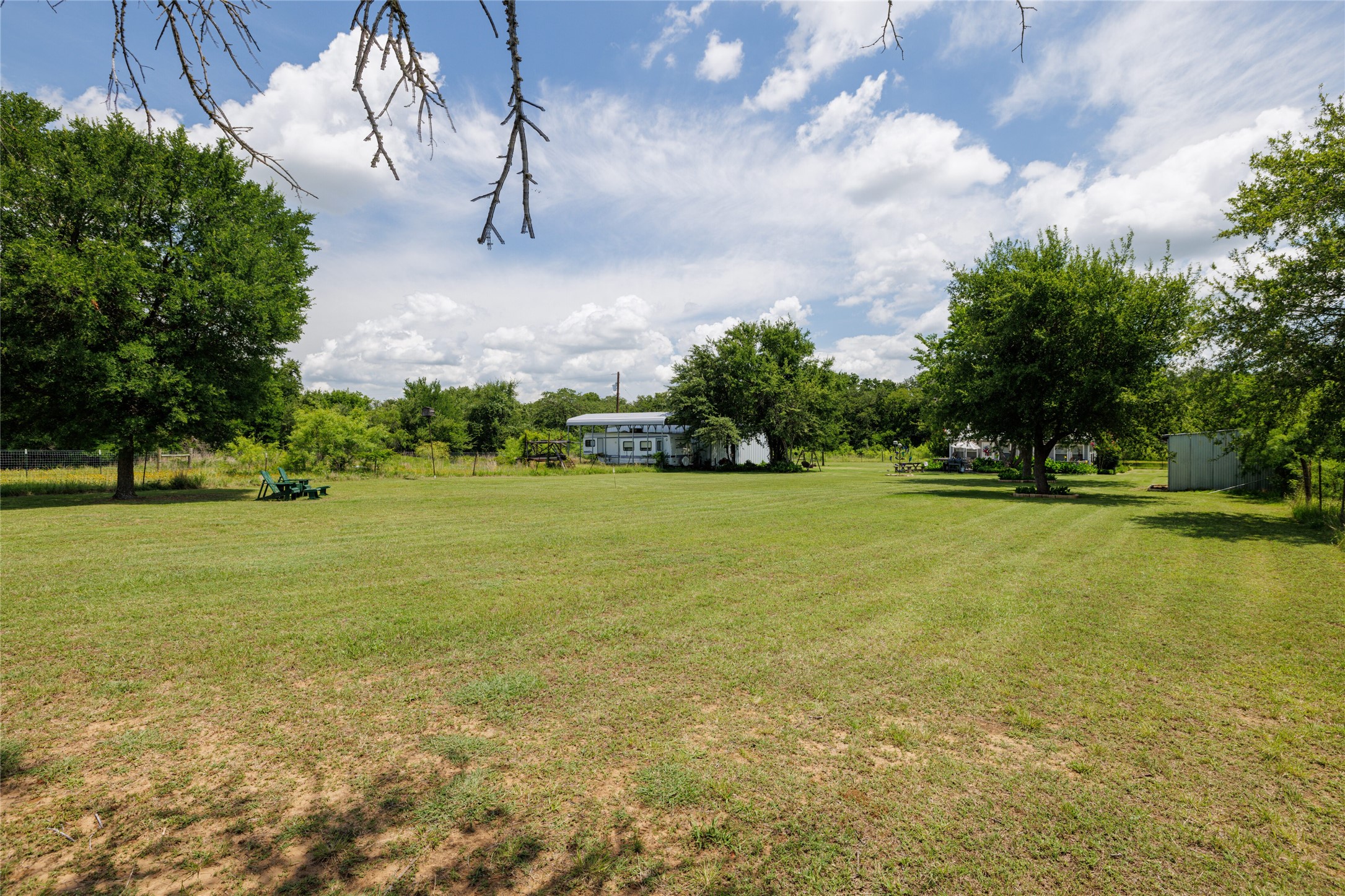 main property photo 28