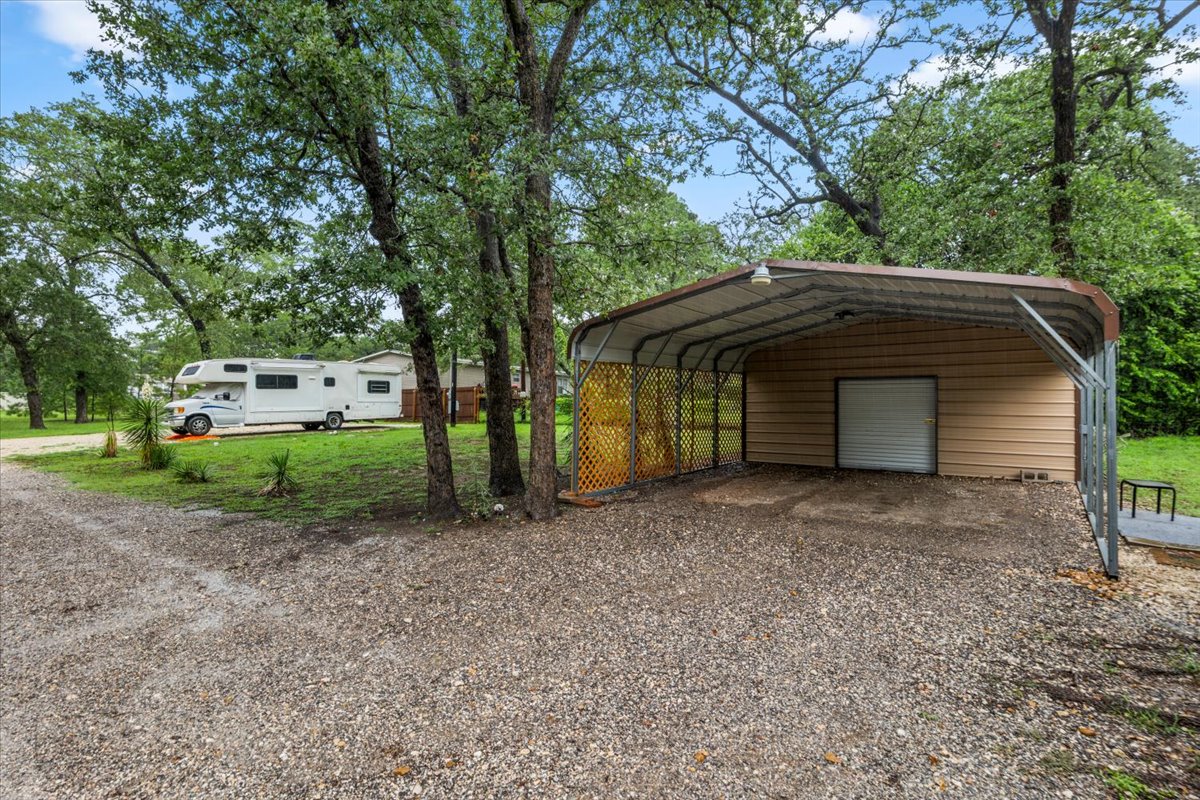 main property photo 31