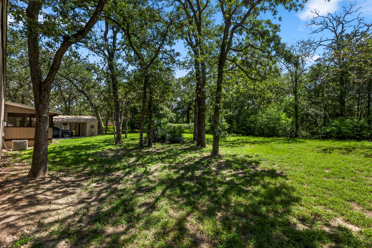 main property photo 32
