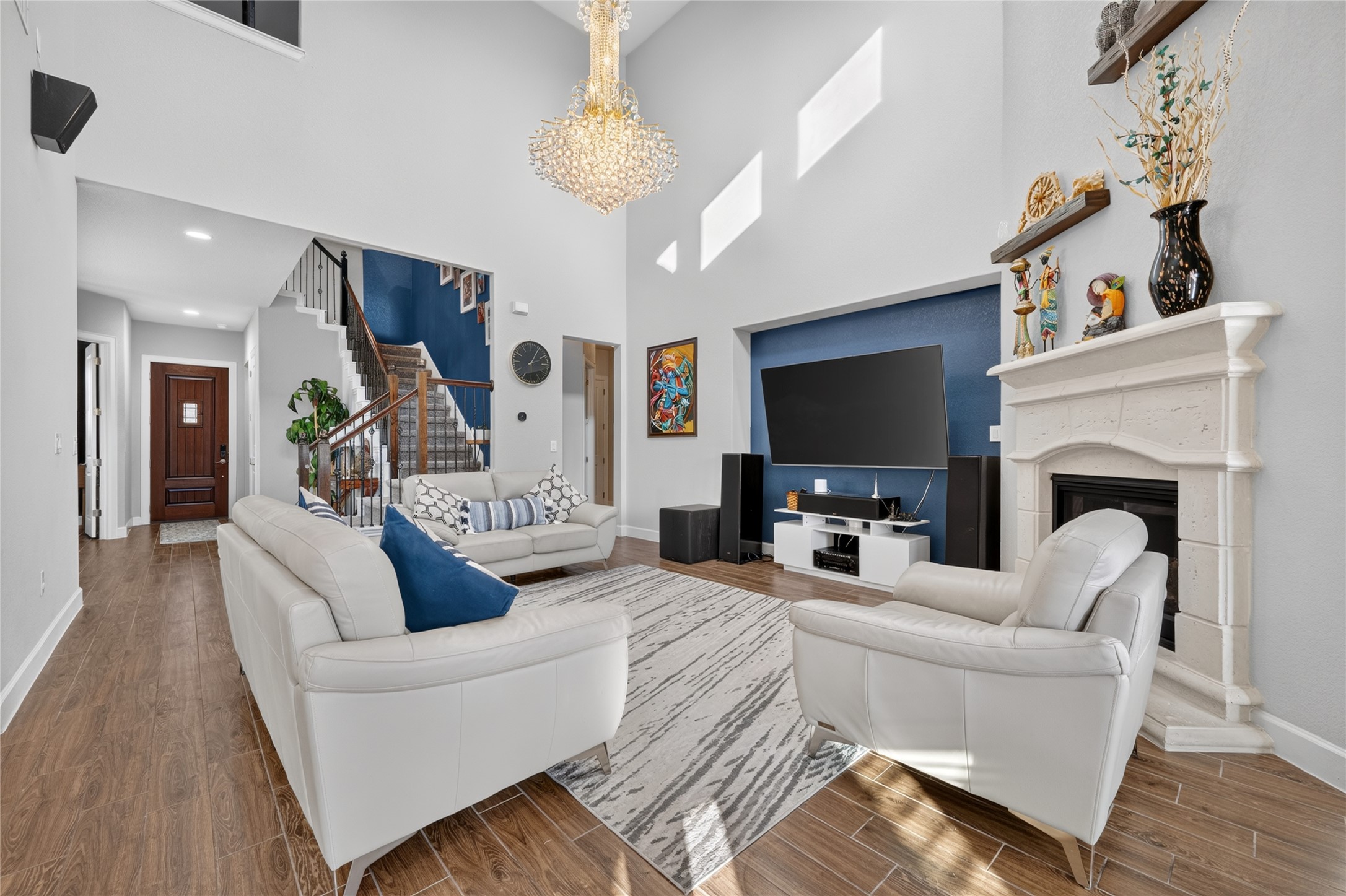 main property photo 12