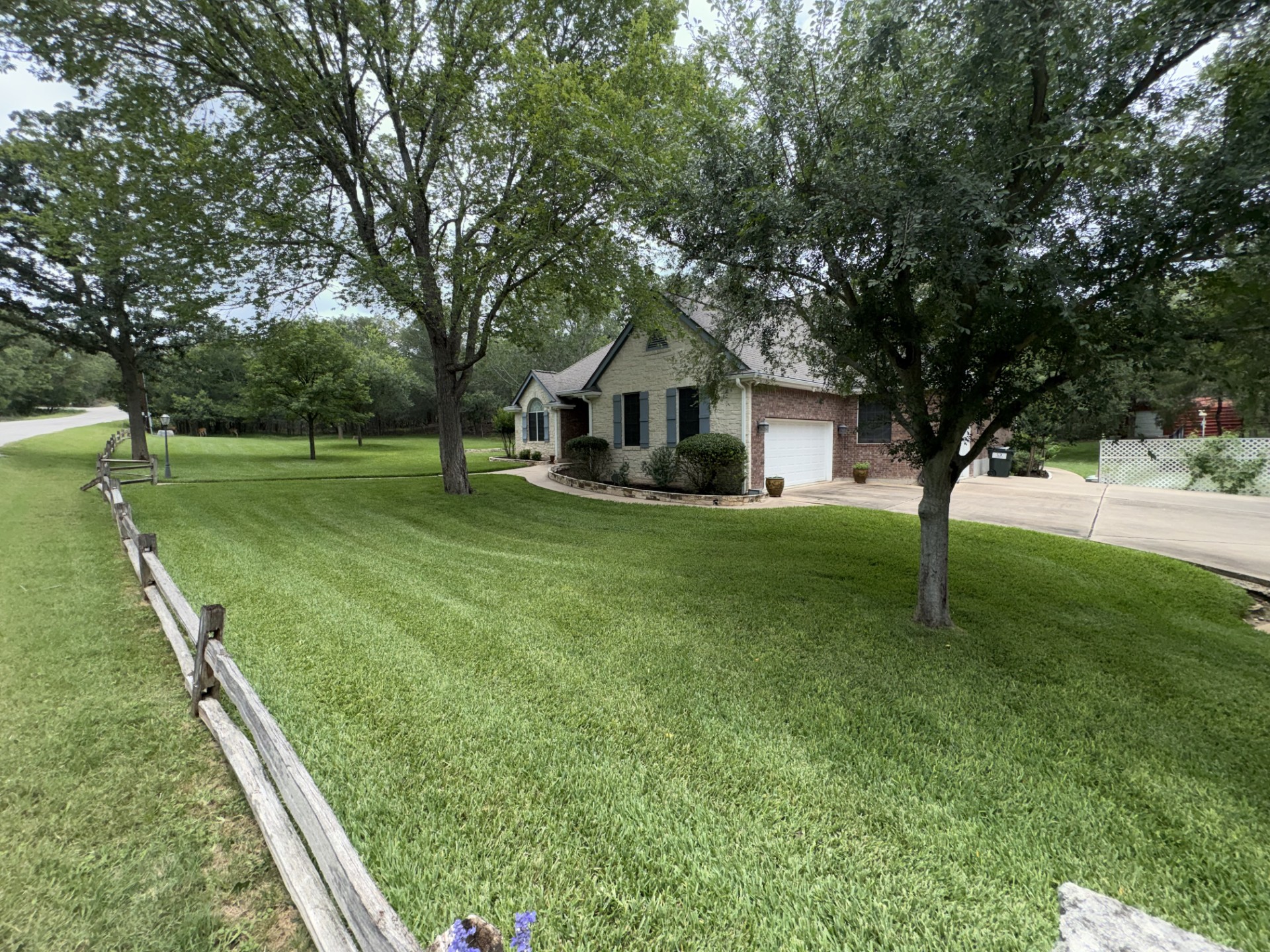 main property photo 8