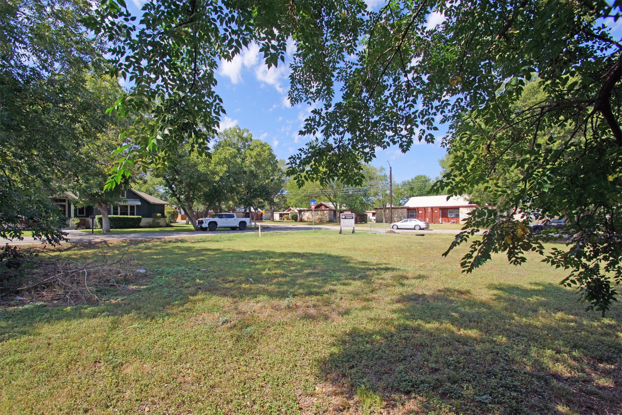 main property photo 4