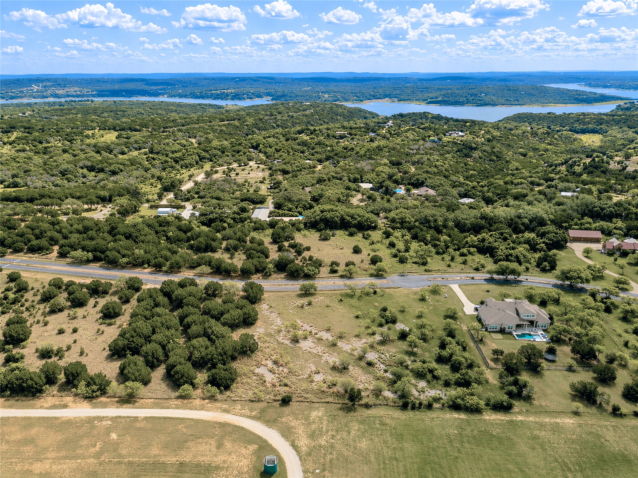 main property photo 11