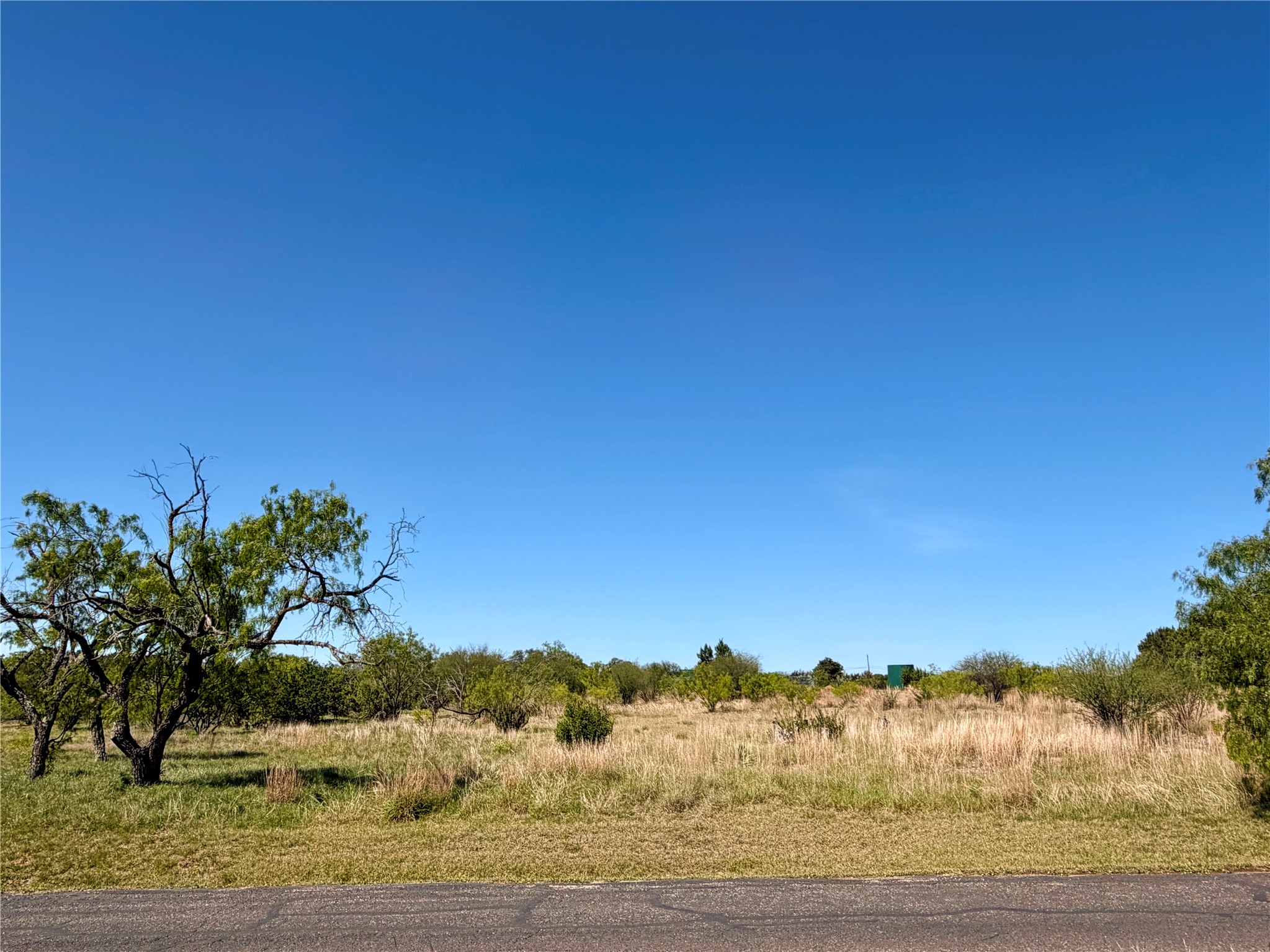 main property photo 18