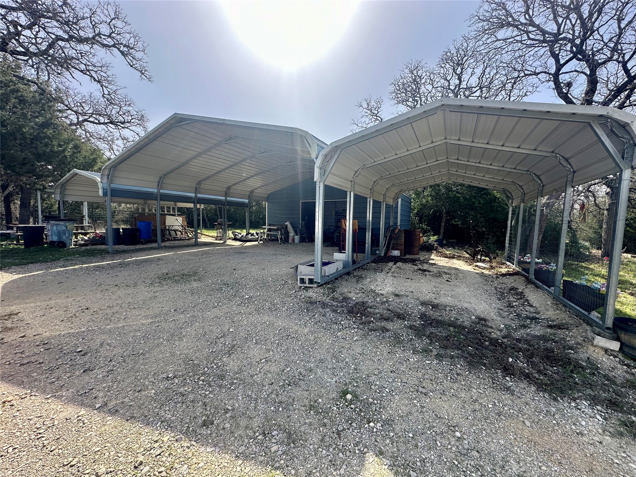 main property photo 16