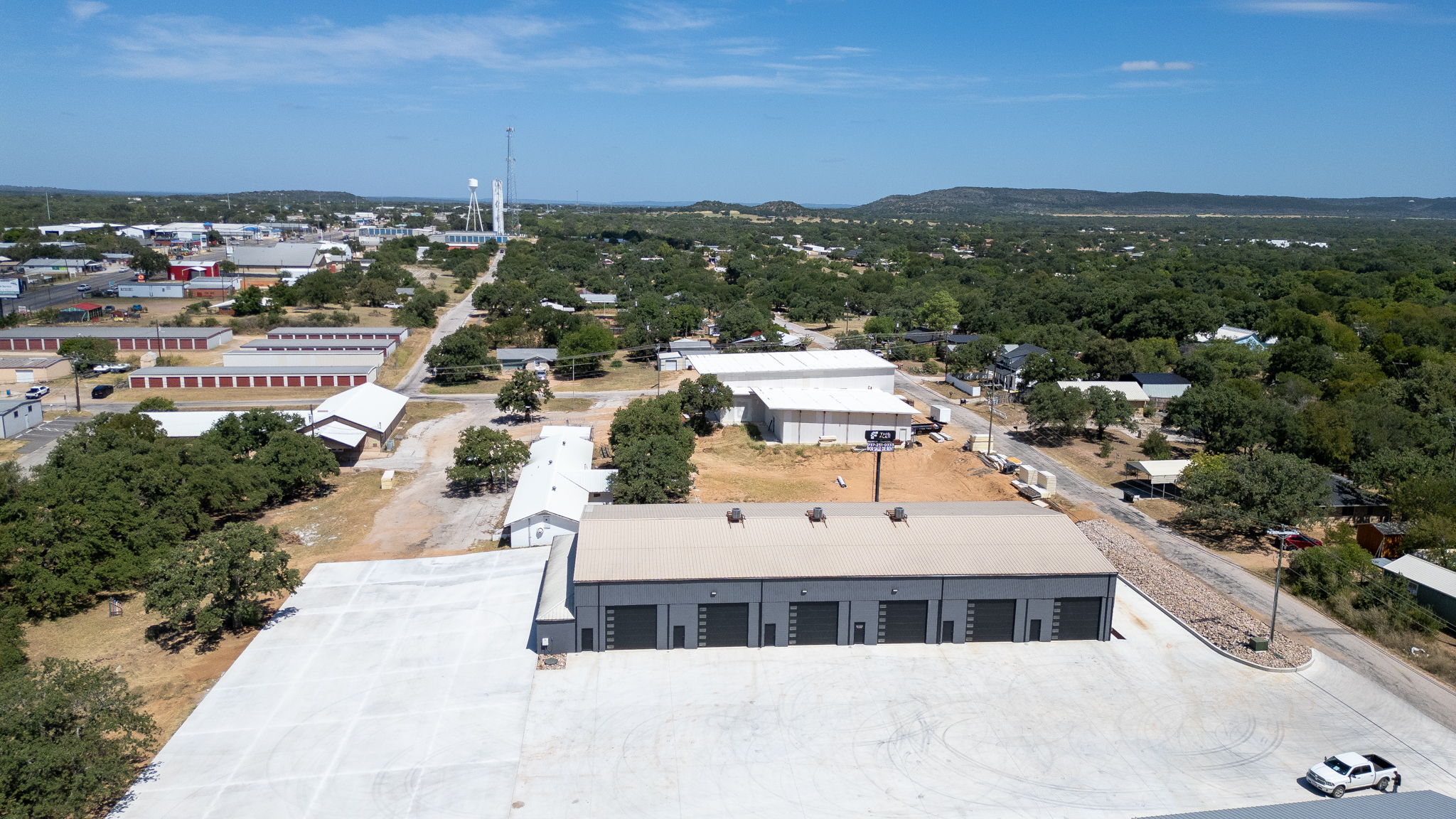 main property photo 32