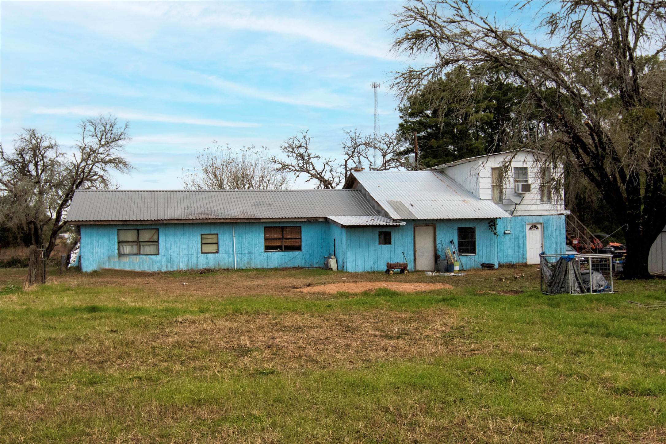 main property photo 7
