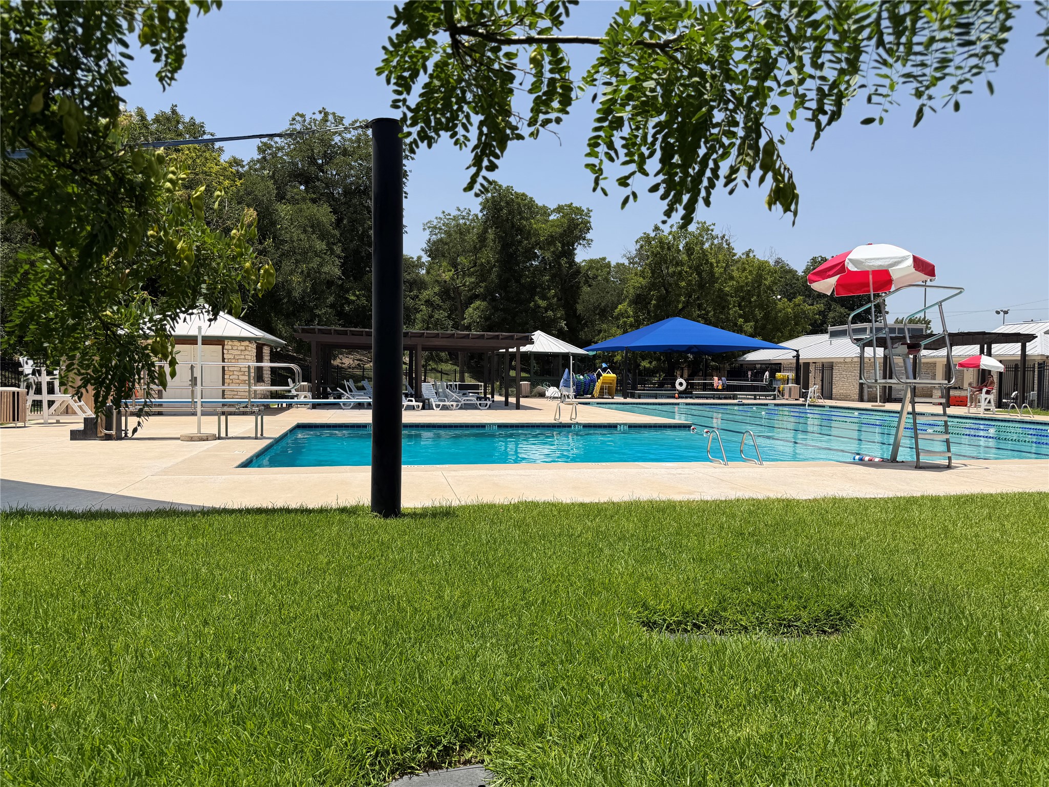 main property photo 39