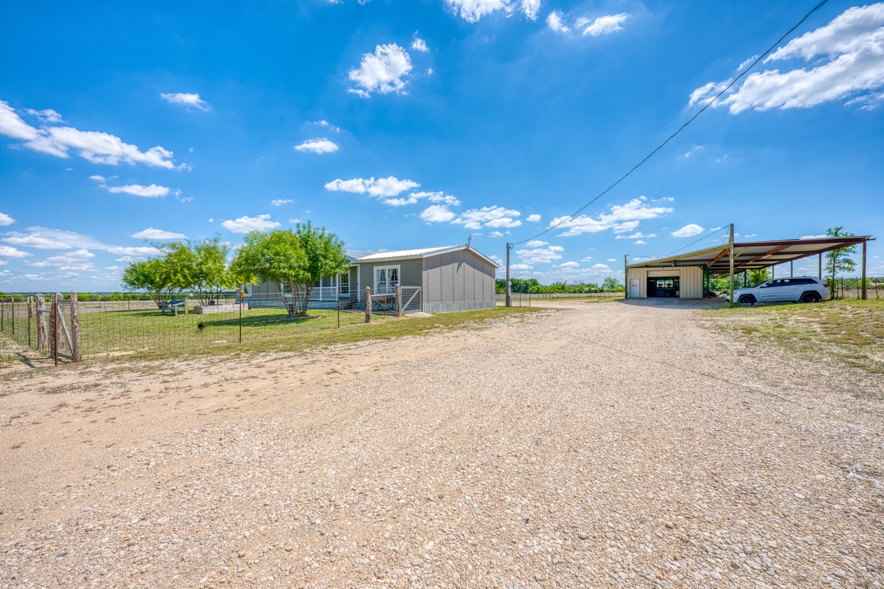 main property photo 33