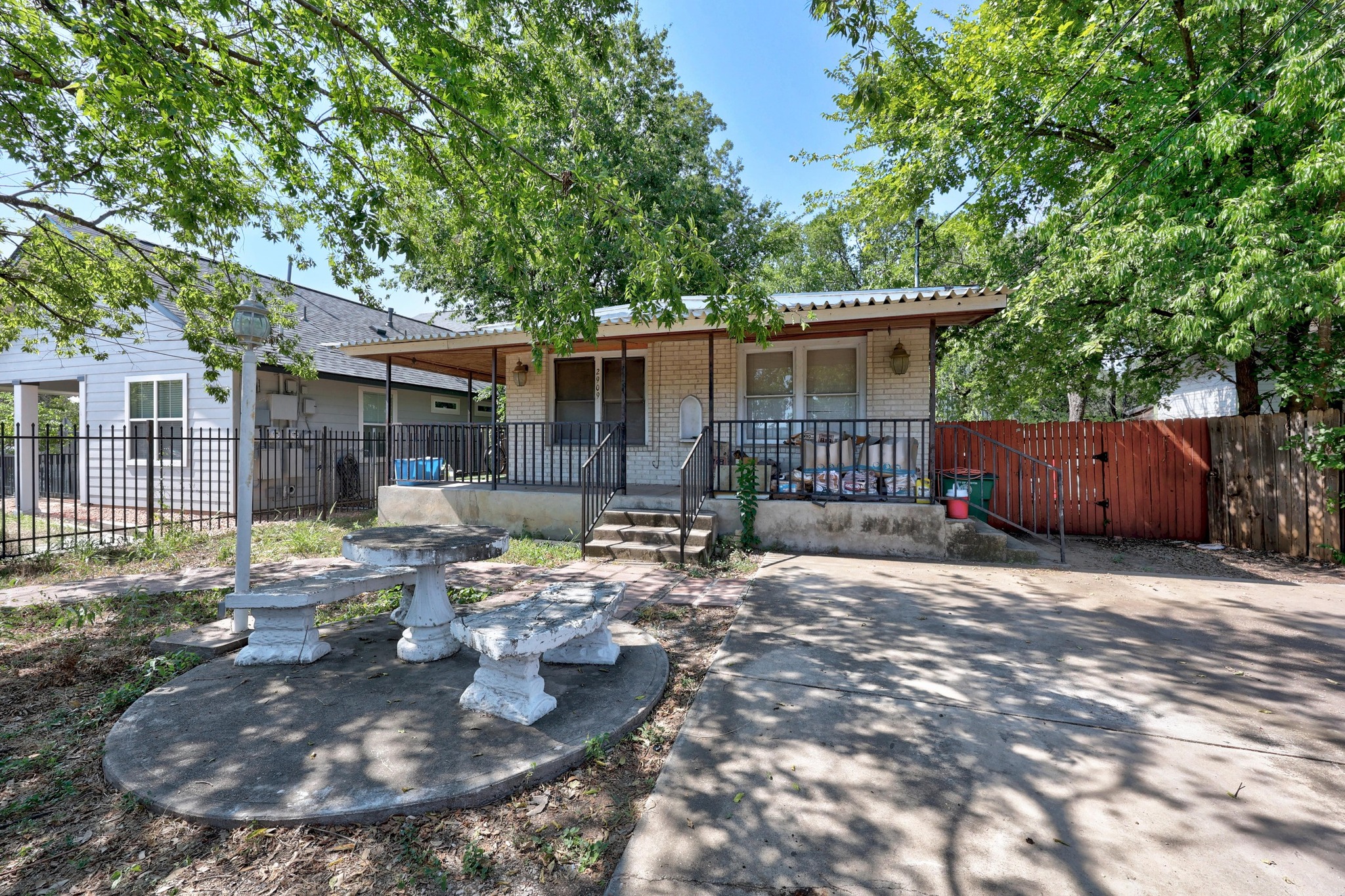 main property photo 17