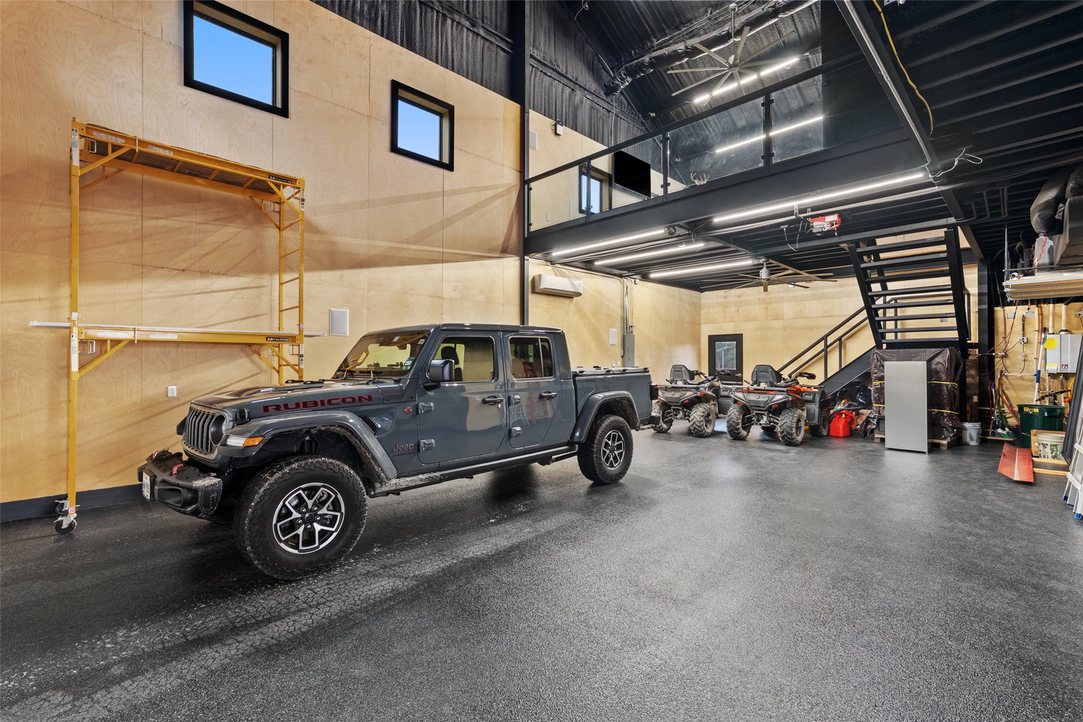 main property photo 29