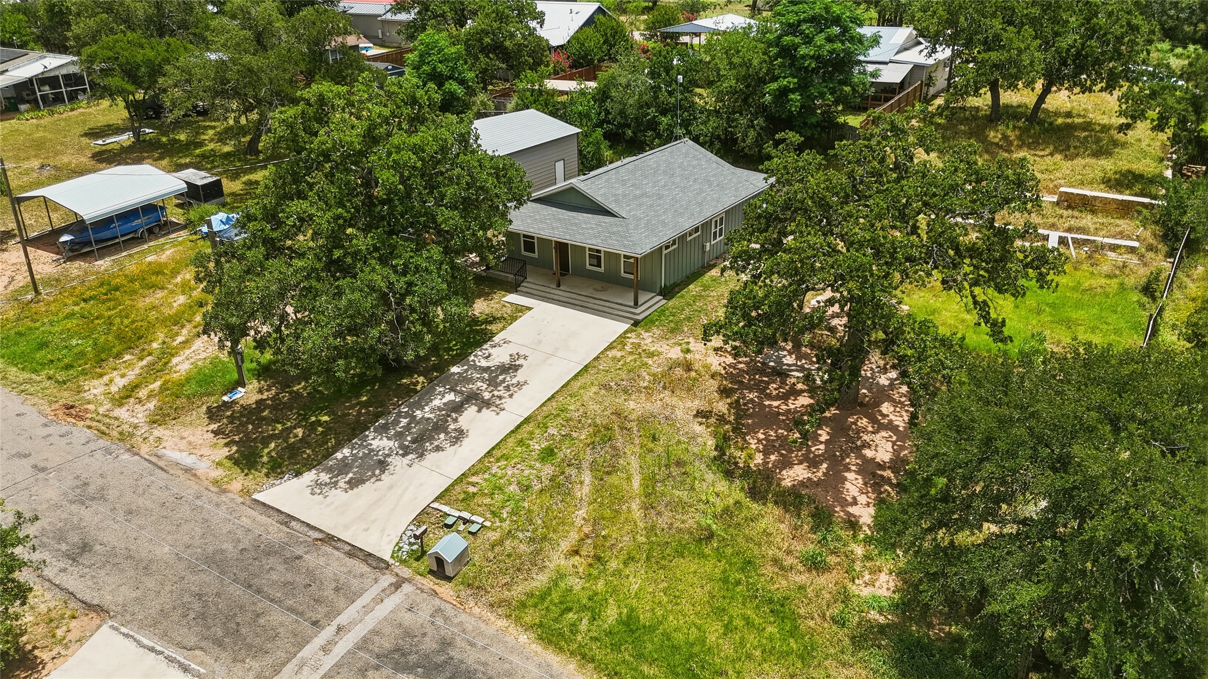 main property photo 37