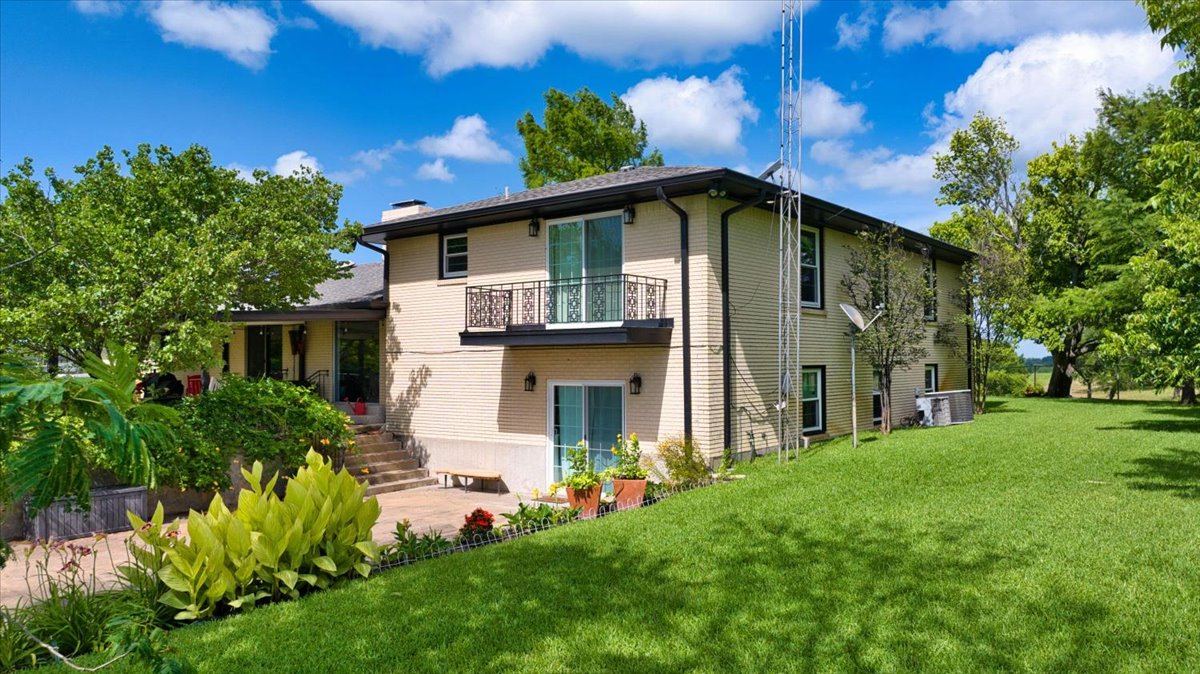 main property photo 38