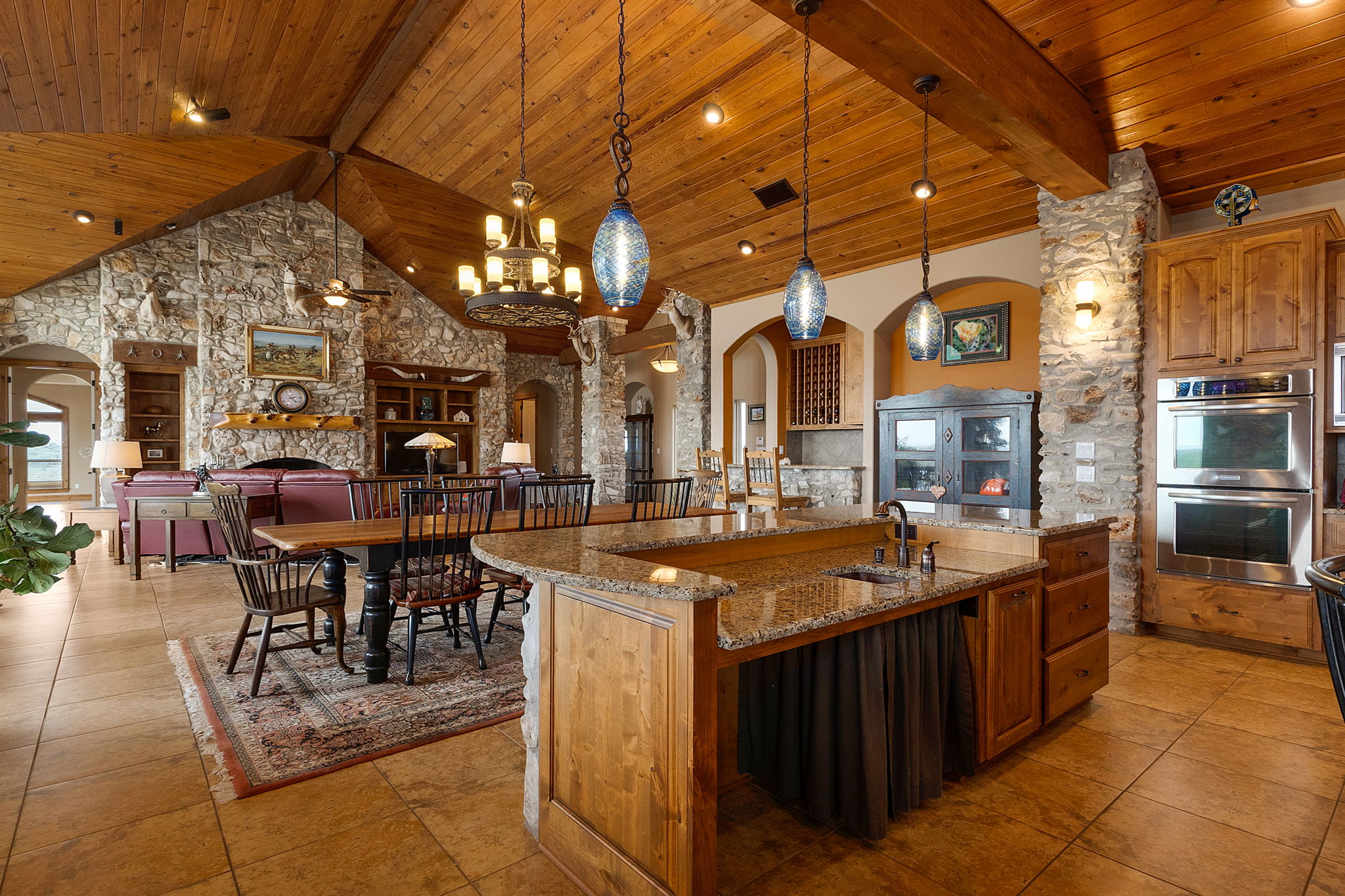 main property photo 8