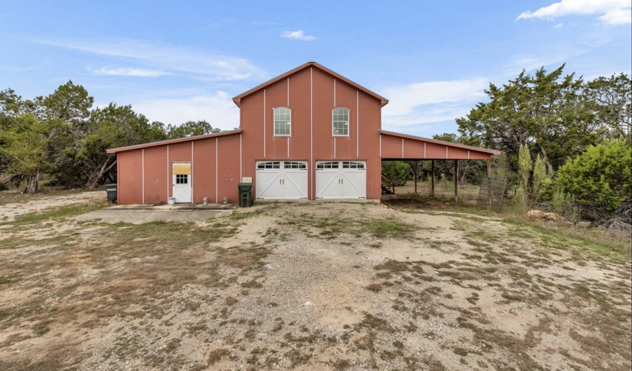 main property photo 6