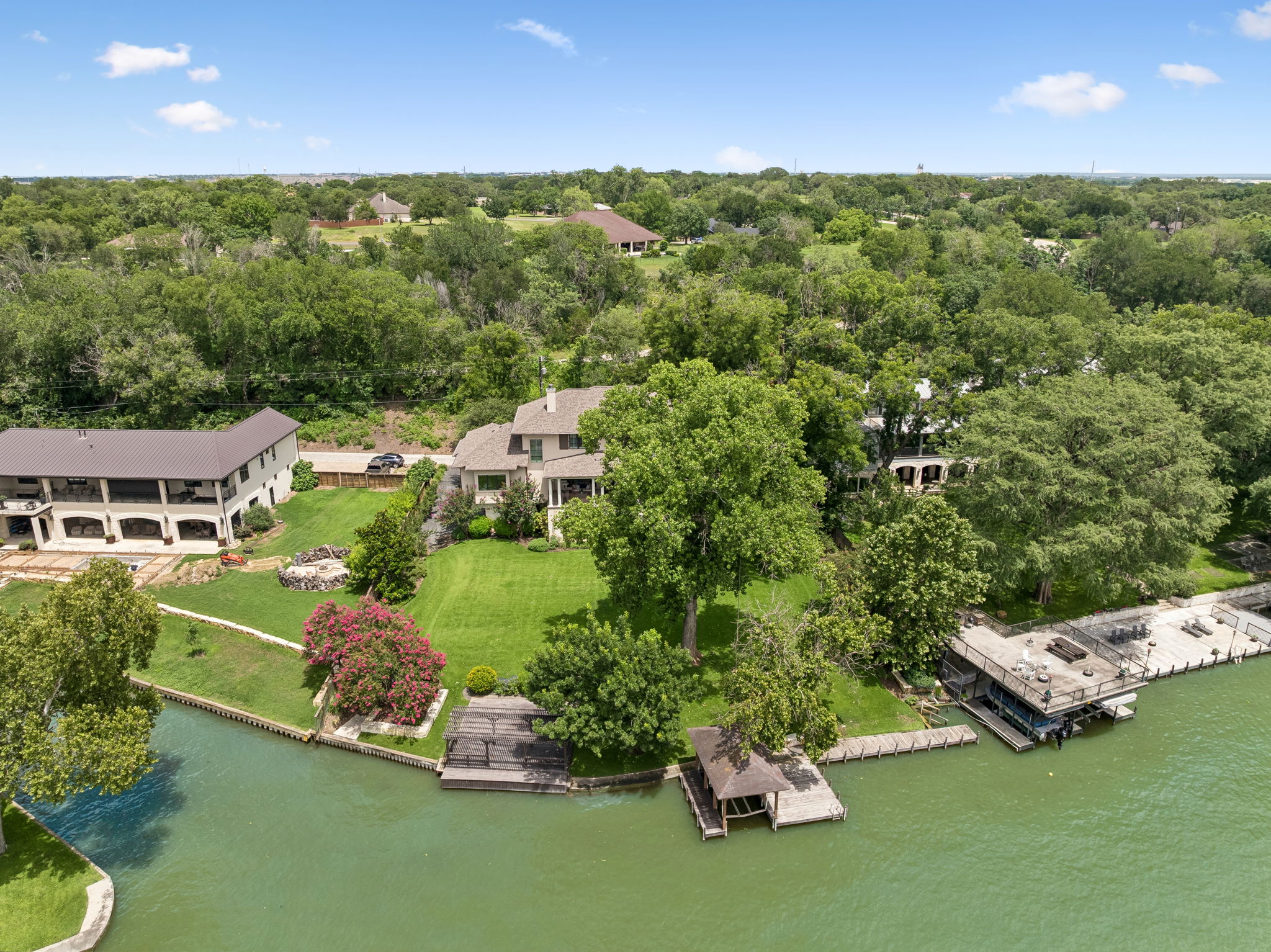 main property photo 38