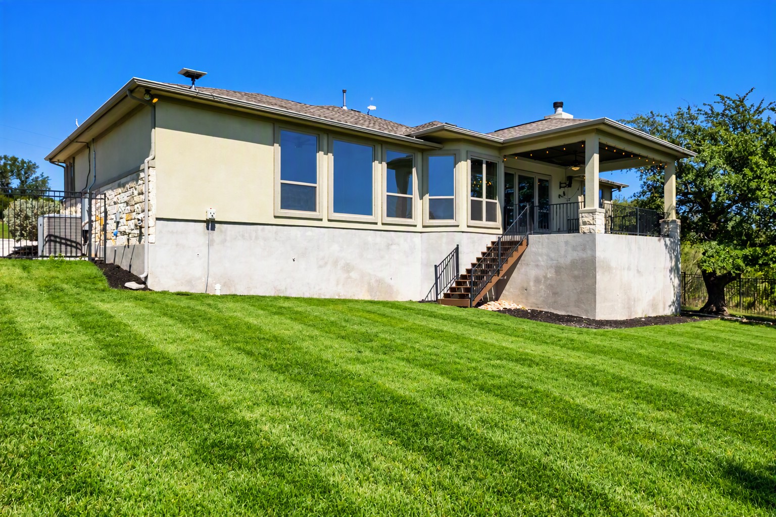 main property photo 39