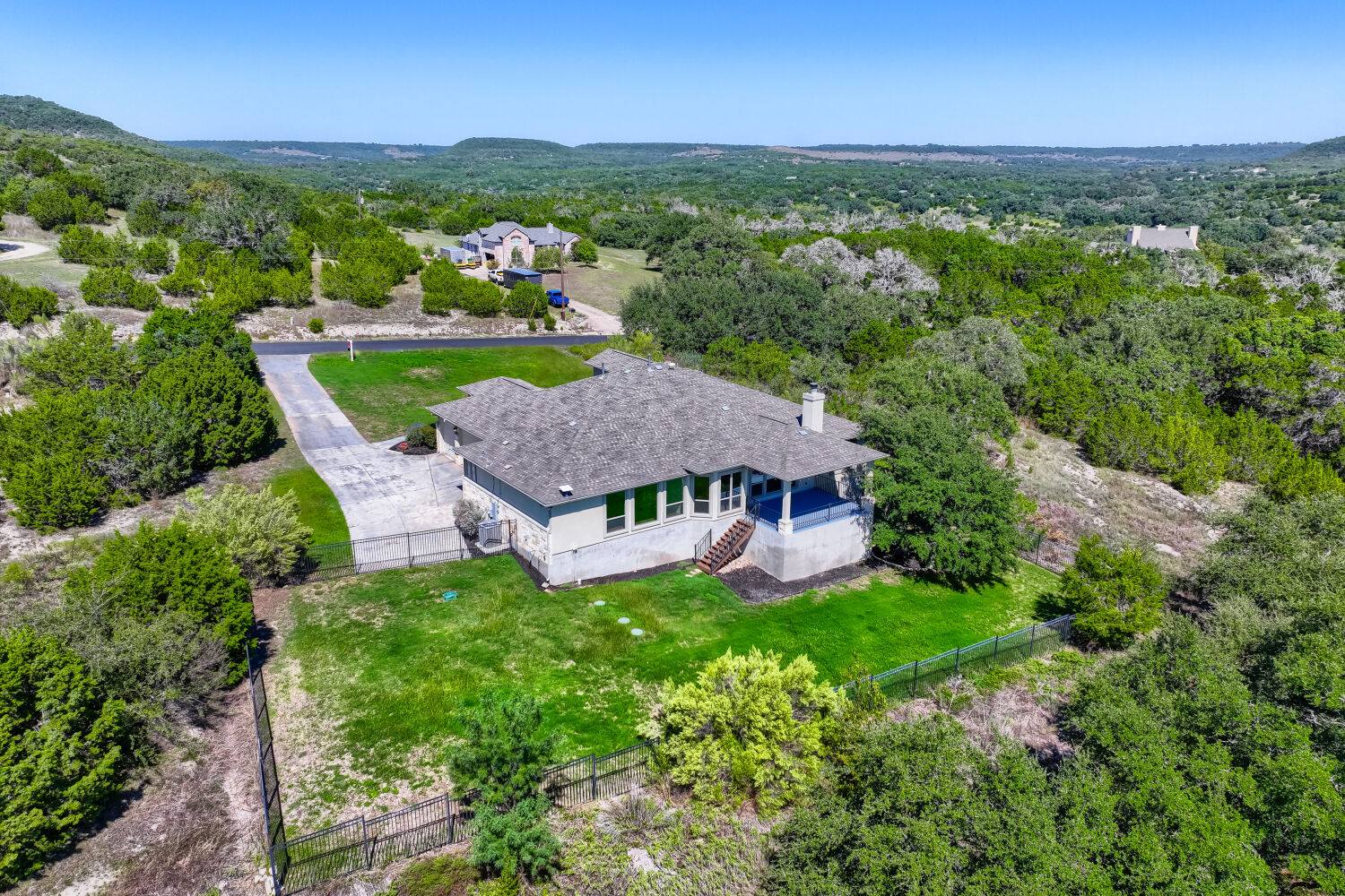 main property photo 5