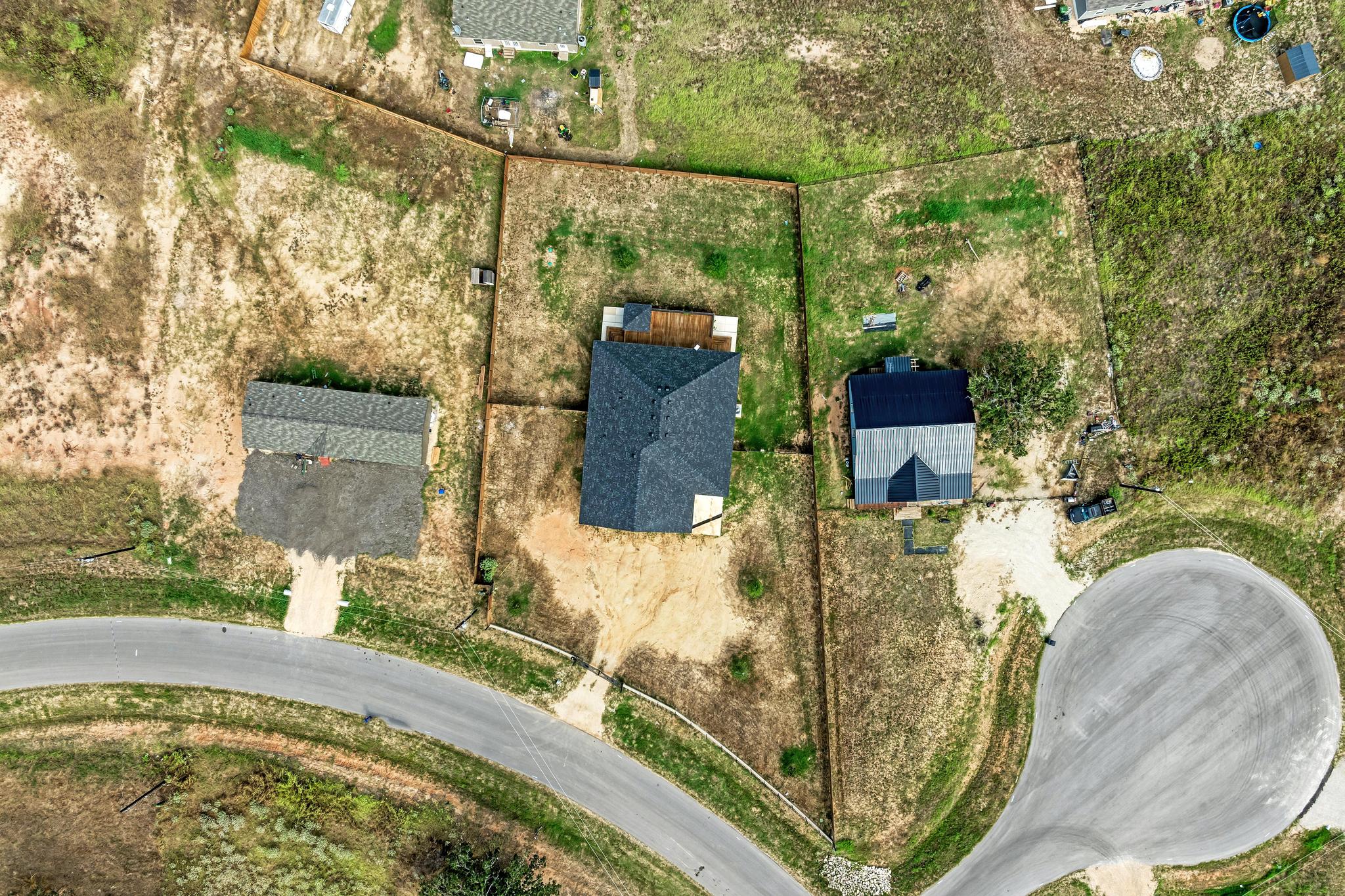 main property photo 36